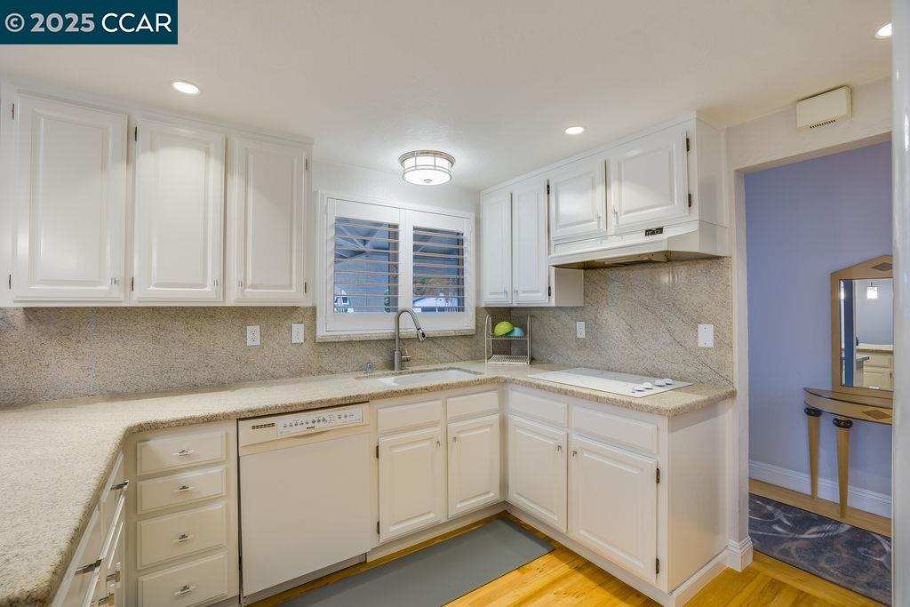 Detail Gallery Image 20 of 60 For 1221 Mcewing Ct, Concord,  CA 94521 - 3 Beds | 2 Baths