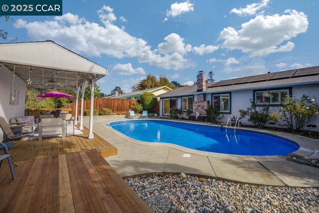 Detail Gallery Image 39 of 60 For 1221 Mcewing Ct, Concord,  CA 94521 - 3 Beds | 2 Baths