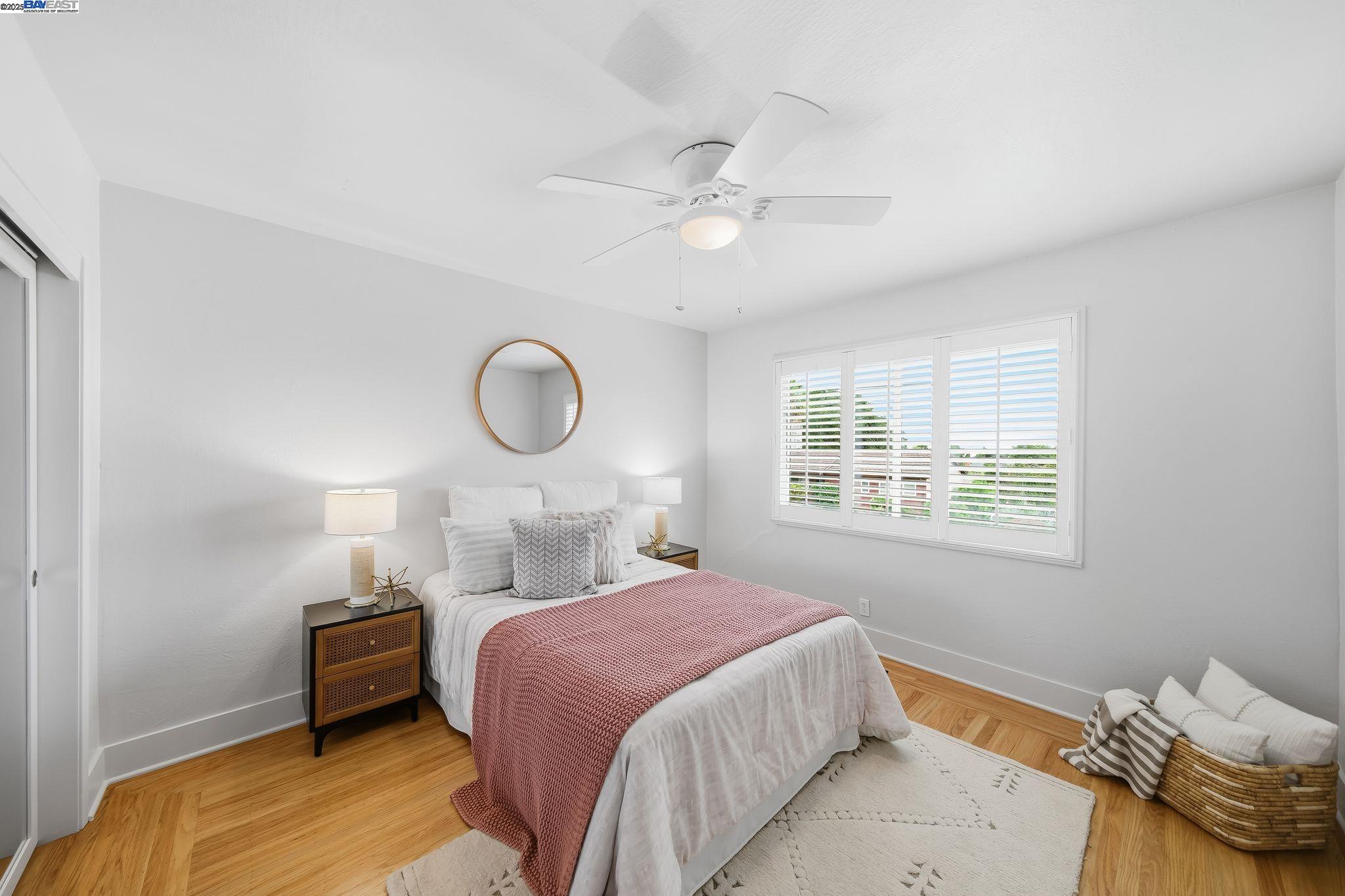 Detail Gallery Image 15 of 38 For 24006 Azevedo Ave, Hayward,  CA 94541 - 3 Beds | 2/1 Baths