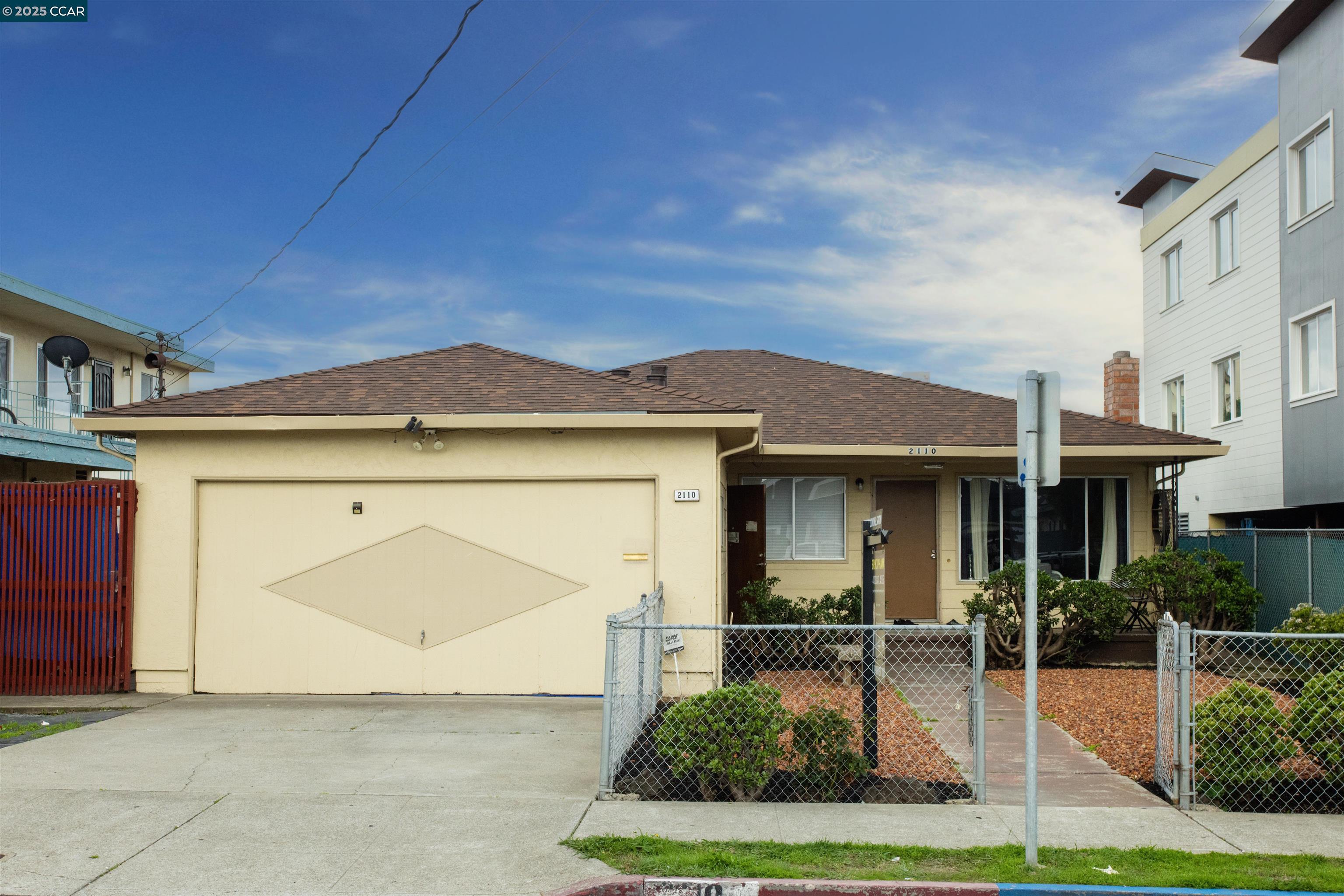 Front Image Thumbnail for CC41117392