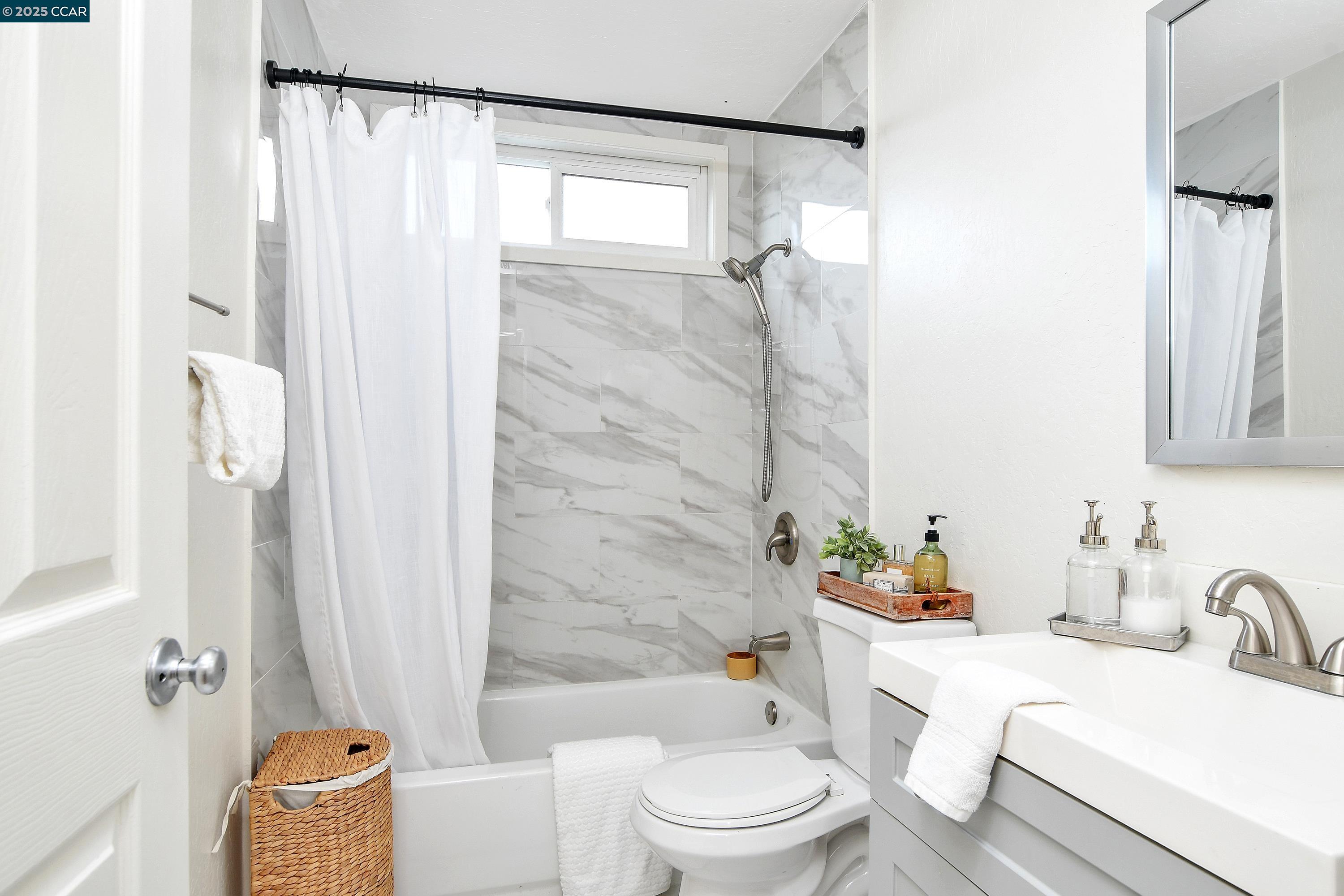 Detail Gallery Image 11 of 16 For 4888 Clayton Rd #6,  Concord,  CA 94521 - 2 Beds | 1 Baths