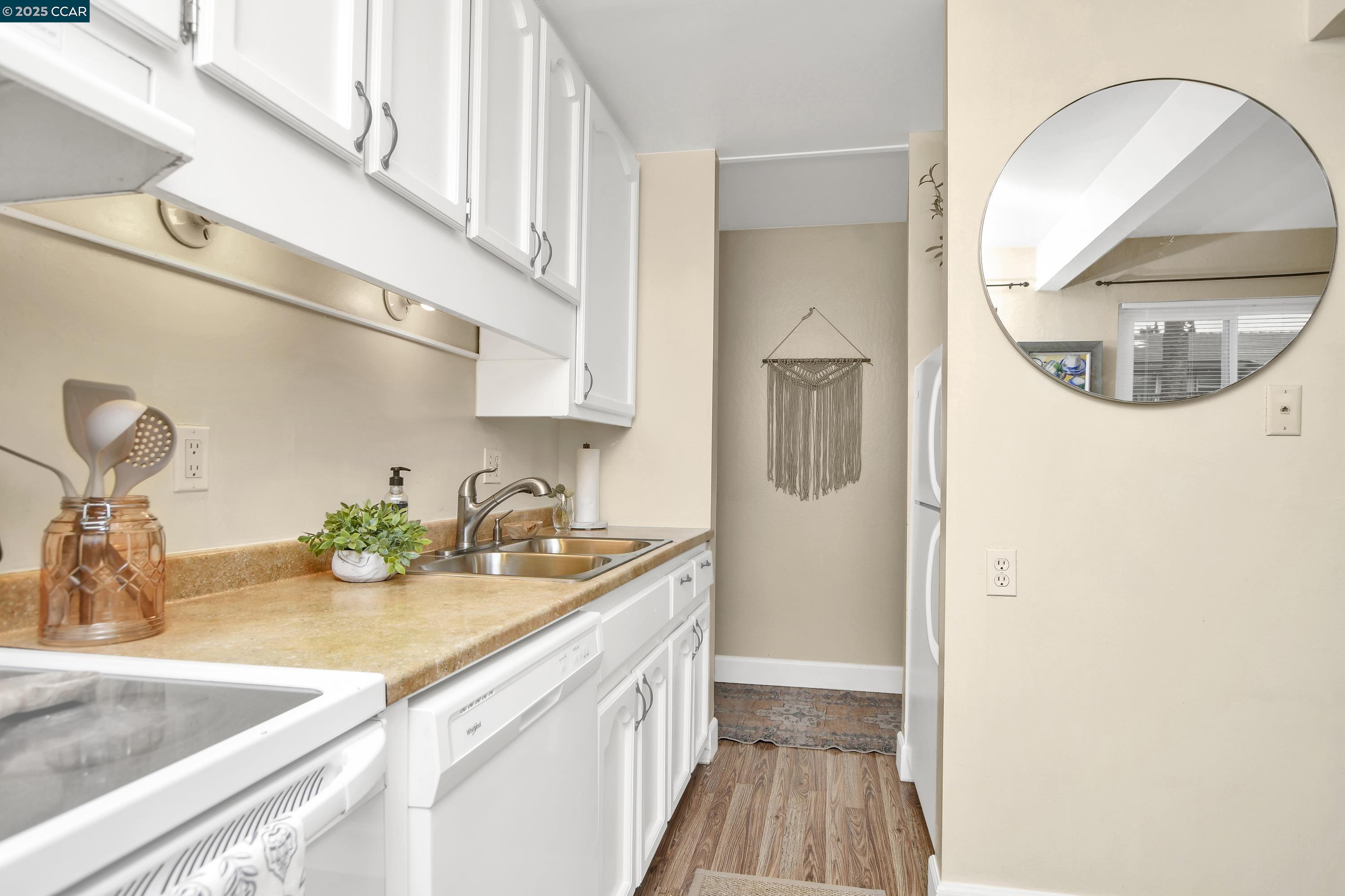 Detail Gallery Image 9 of 16 For 4888 Clayton Rd #6,  Concord,  CA 94521 - 2 Beds | 1 Baths