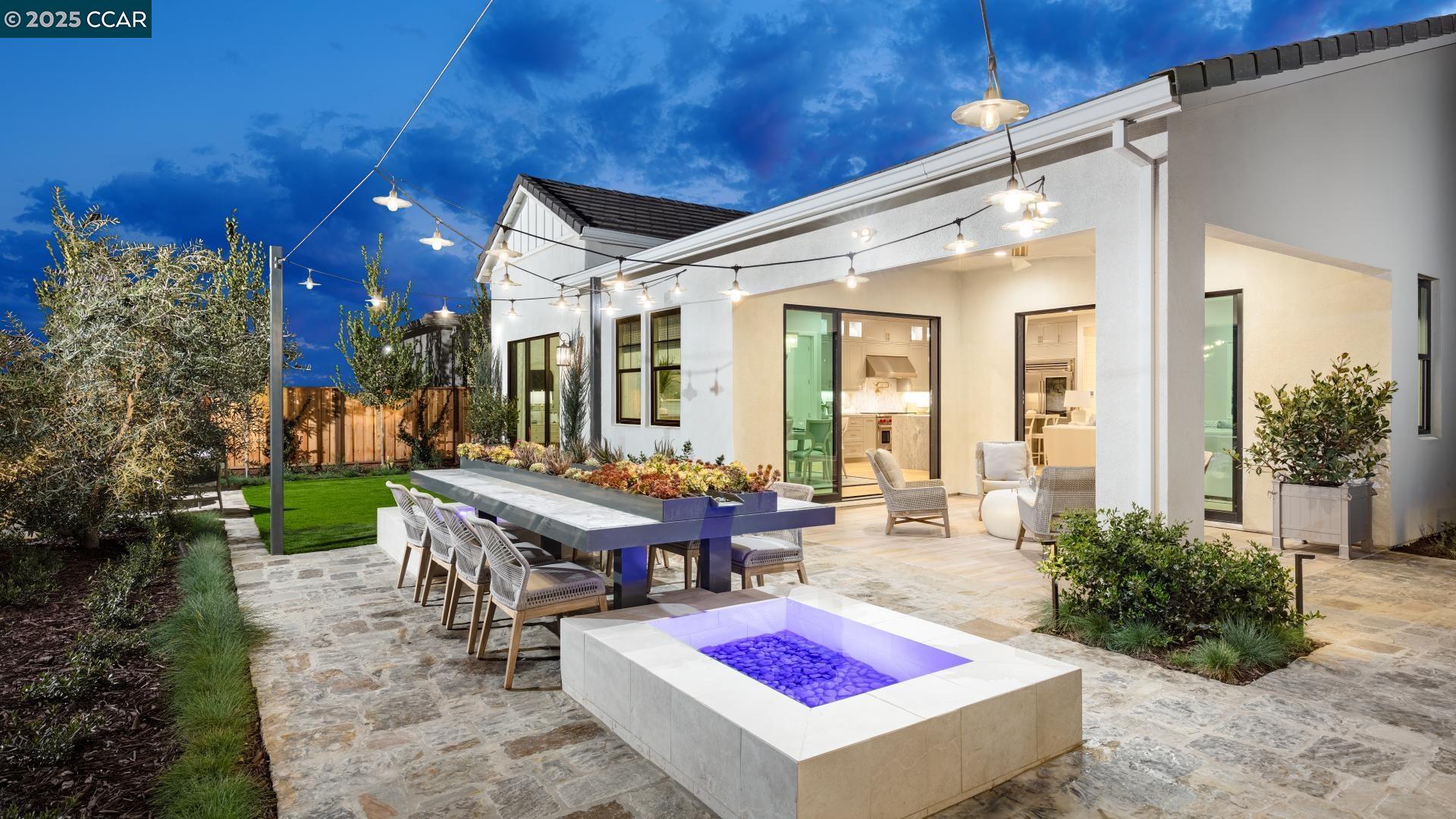 Detail Gallery Image 3 of 30 For 3112 Phoenix Avenue, Tracy,  CA 95377 - 3 Beds | 2/1 Baths