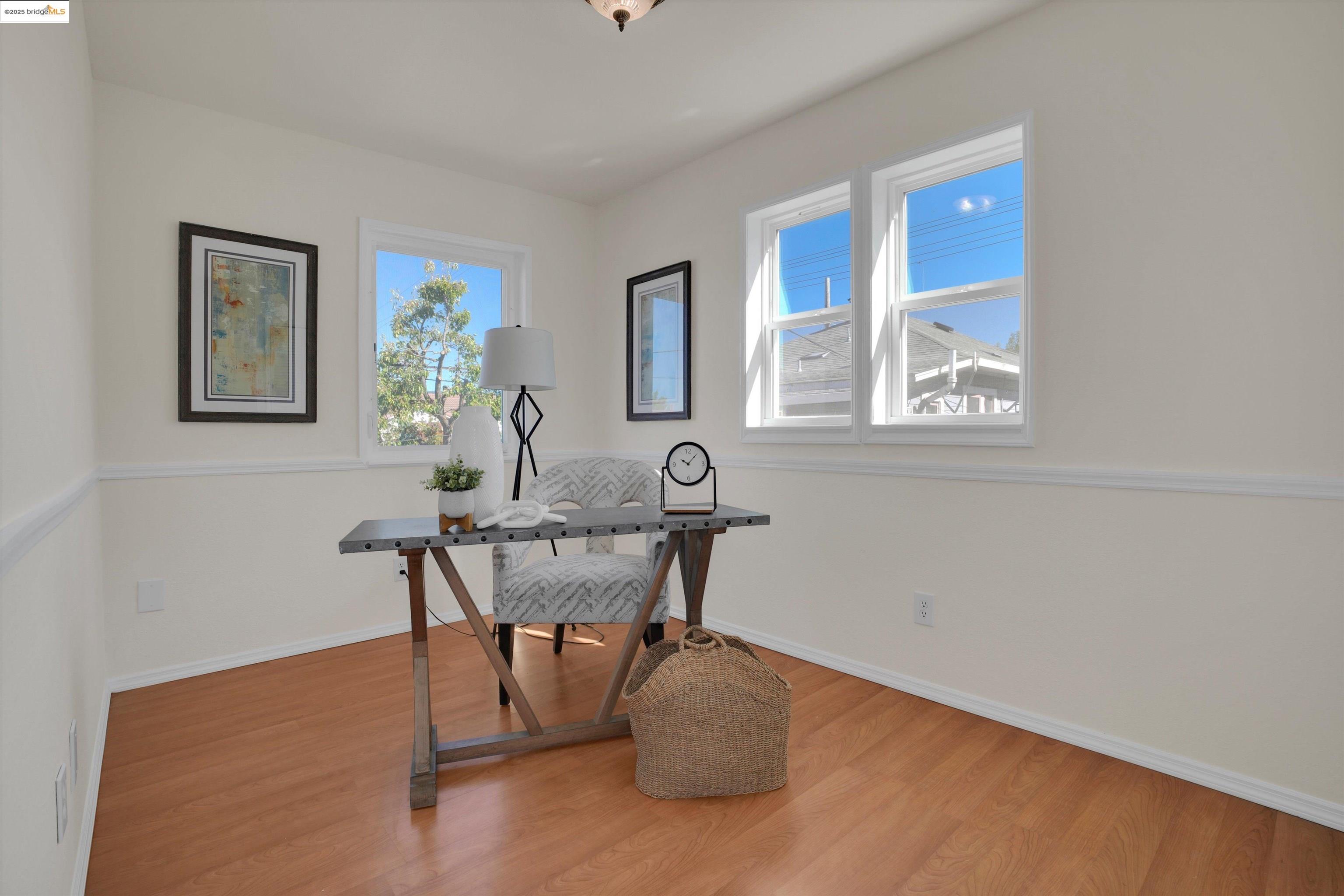 Detail Gallery Image 23 of 32 For 1821 Grand St, Alameda,  CA 94501 - 3 Beds | 1/1 Baths
