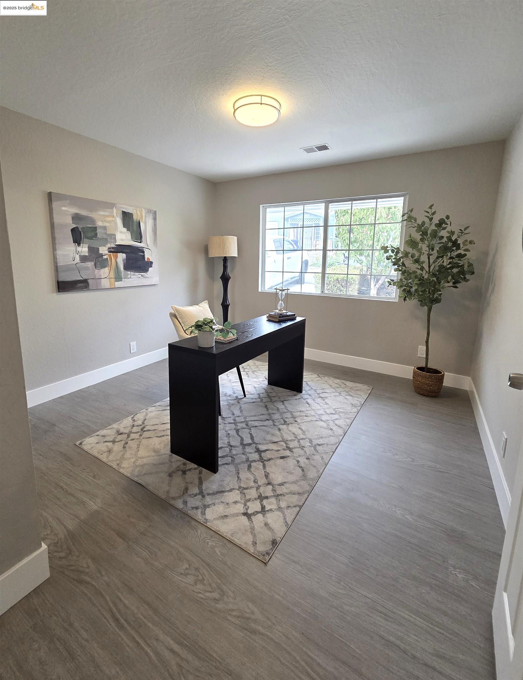 Detail Gallery Image 16 of 24 For 14851 Boulevard Ct, Castro Valley,  CA 94578 - 5 Beds | 3 Baths