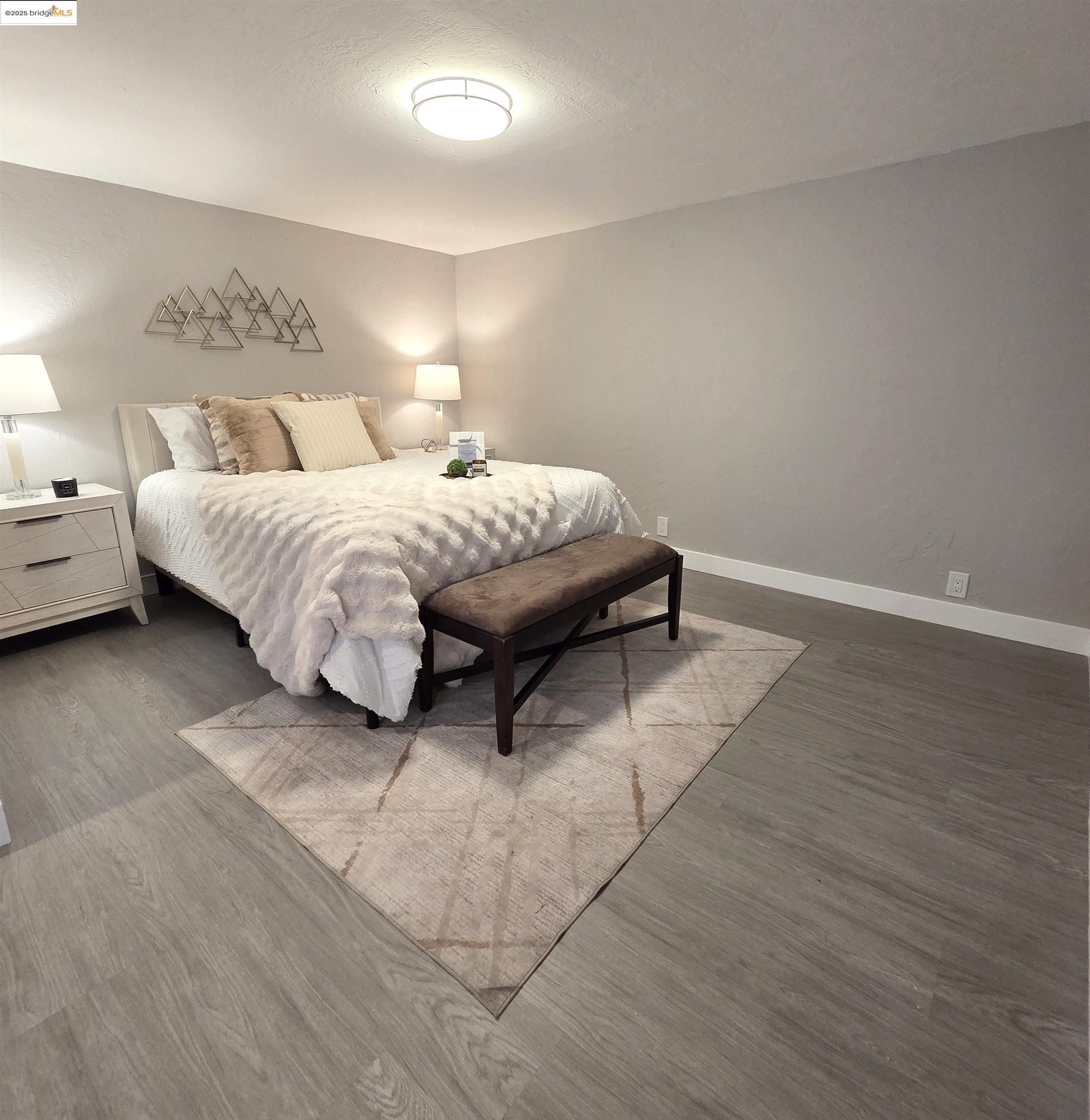 Detail Gallery Image 20 of 24 For 14851 Boulevard Ct, Castro Valley,  CA 94578 - 5 Beds | 3 Baths