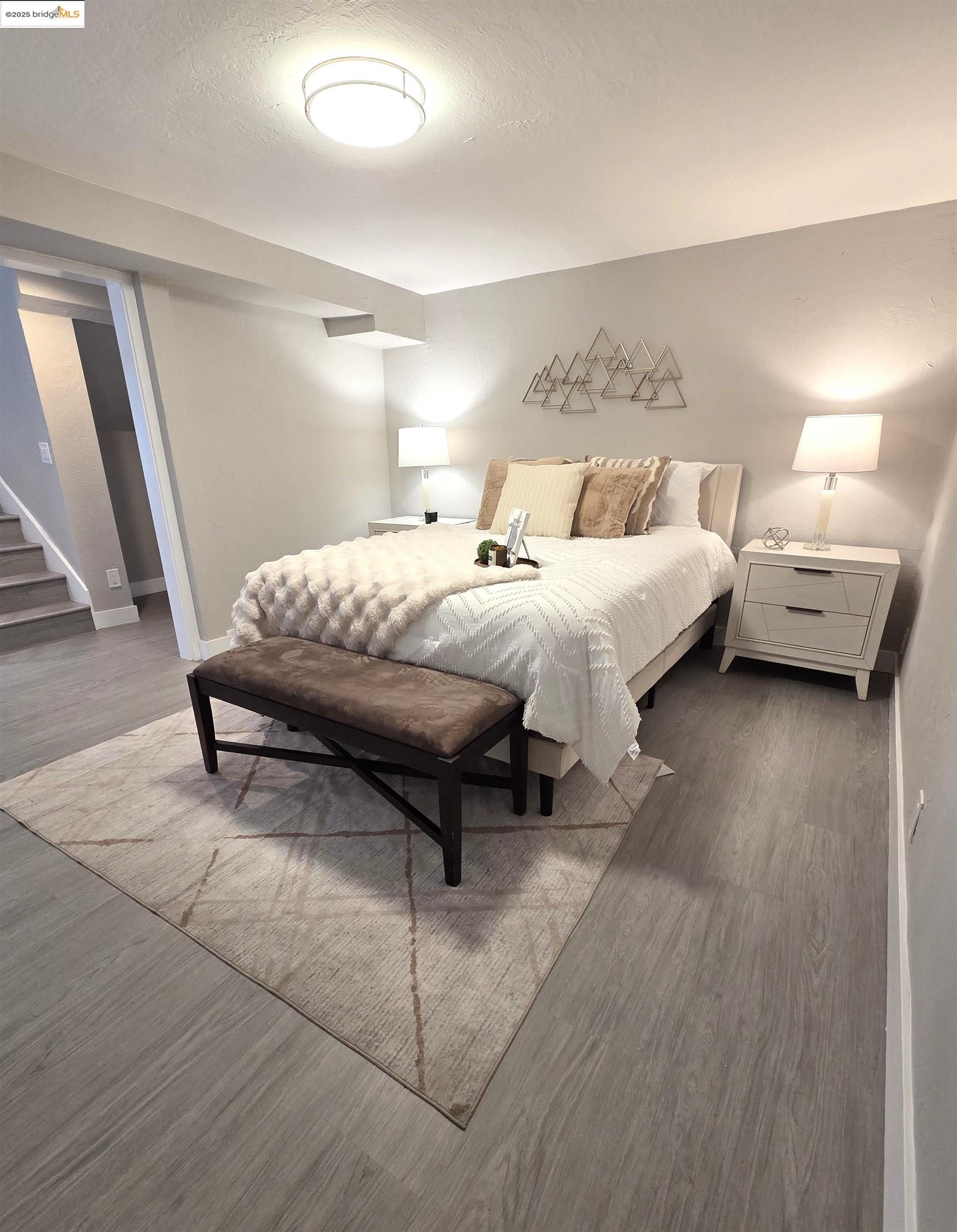 Detail Gallery Image 21 of 24 For 14851 Boulevard Ct, Castro Valley,  CA 94578 - 5 Beds | 3 Baths