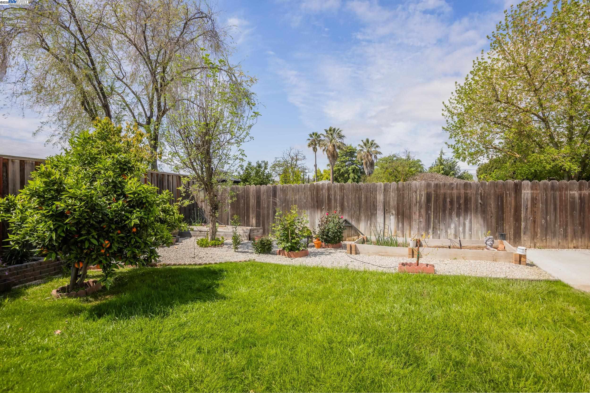 Detail Gallery Image 31 of 37 For 955 Ventura Ave, Livermore,  CA 94551 - 3 Beds | 2 Baths