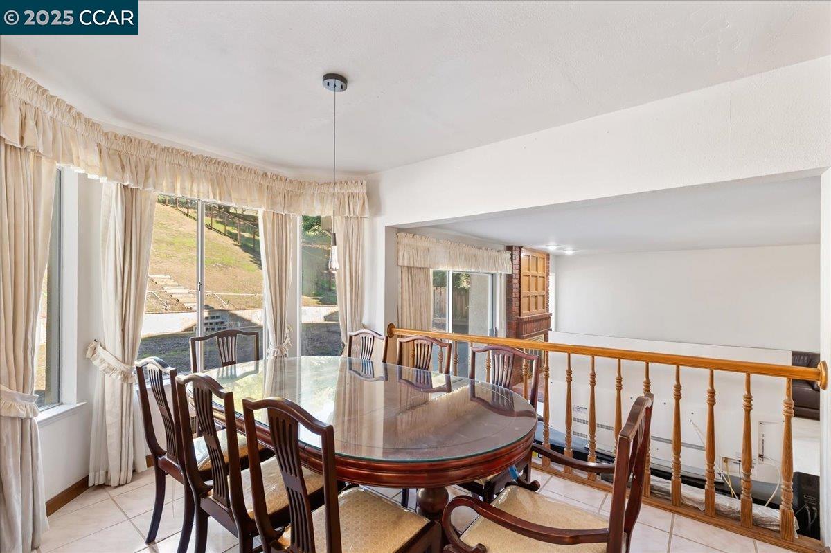 Detail Gallery Image 13 of 33 For 75 Barrons Pl, Danville,  CA 94526 - 4 Beds | 3 Baths