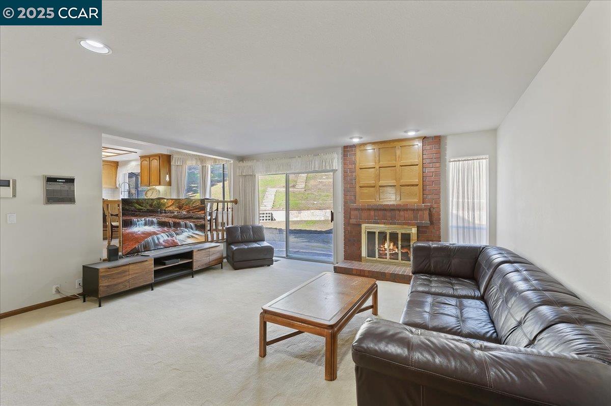 Detail Gallery Image 15 of 33 For 75 Barrons Pl, Danville,  CA 94526 - 4 Beds | 3 Baths