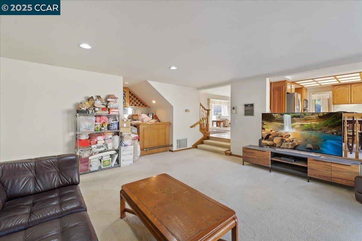 Detail Gallery Image 16 of 33 For 75 Barrons Pl, Danville,  CA 94526 - 4 Beds | 3 Baths