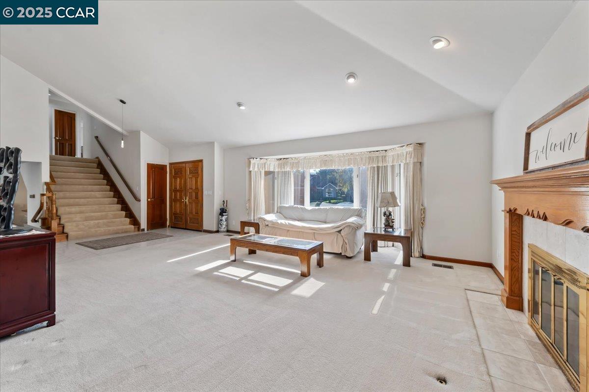 Detail Gallery Image 7 of 33 For 75 Barrons Pl, Danville,  CA 94526 - 4 Beds | 3 Baths