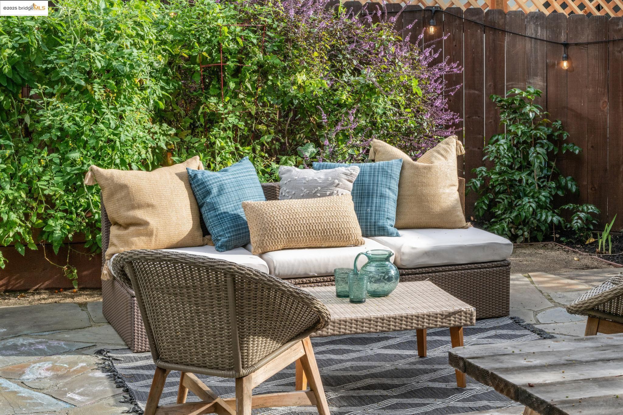 Detail Gallery Image 40 of 49 For 919 Mckinley Ave, Oakland,  CA 94610 - 3 Beds | 1/1 Baths