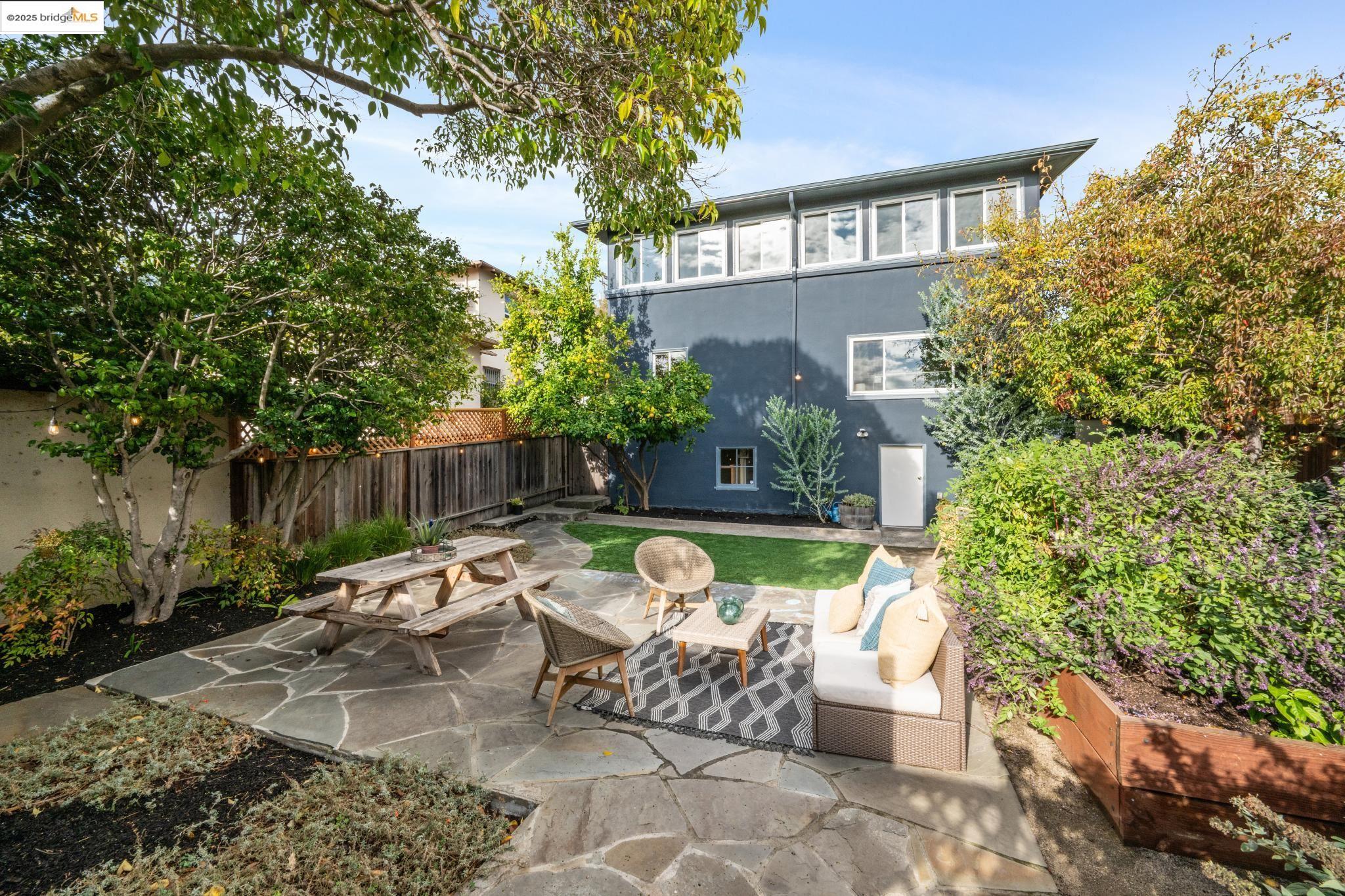 Detail Gallery Image 42 of 49 For 919 Mckinley Ave, Oakland,  CA 94610 - 3 Beds | 1/1 Baths