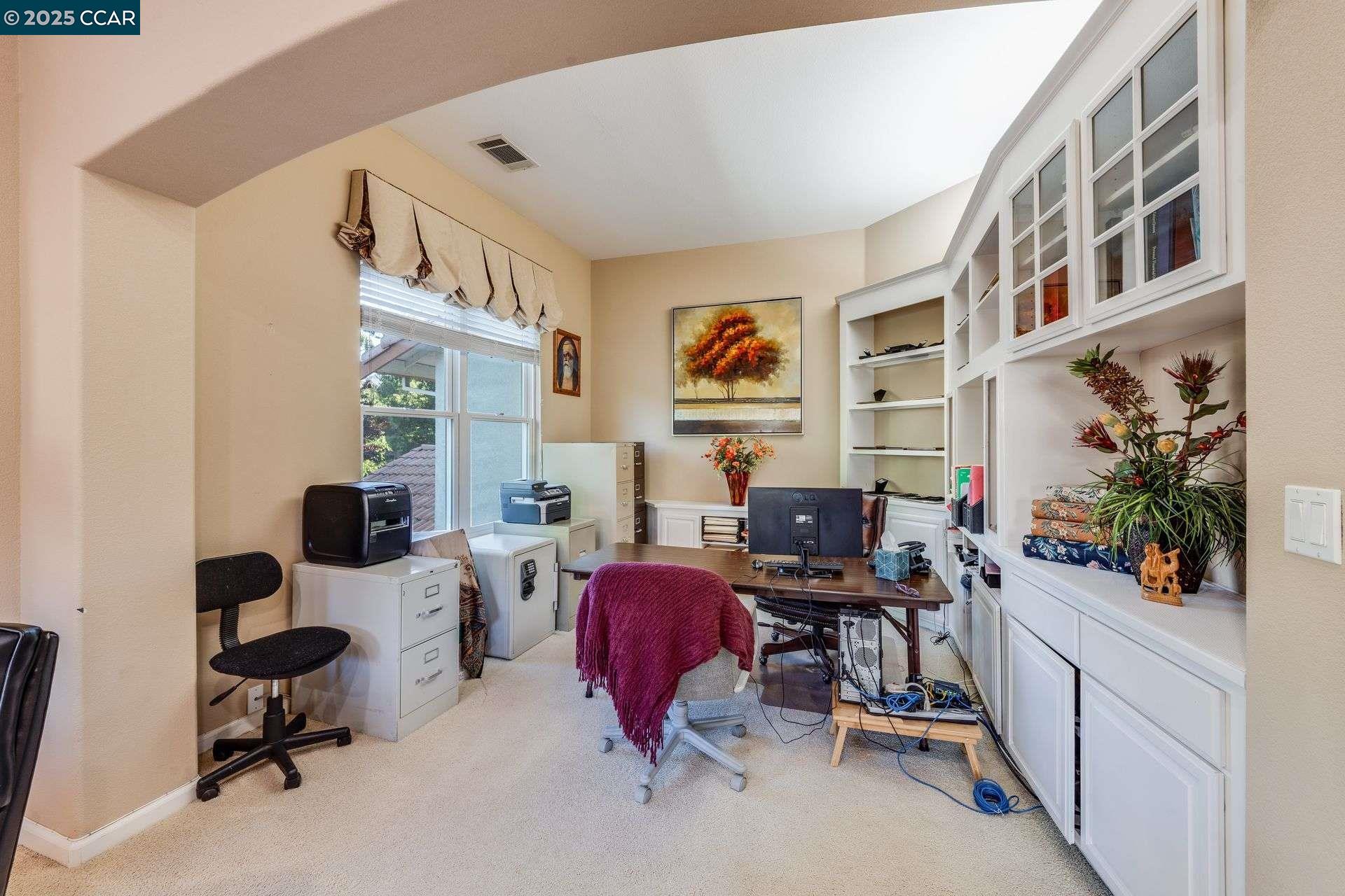 Detail Gallery Image 39 of 52 For 1105 Peacock Creek Drive, Clayton,  CA 94517 - 5 Beds | 3/1 Baths