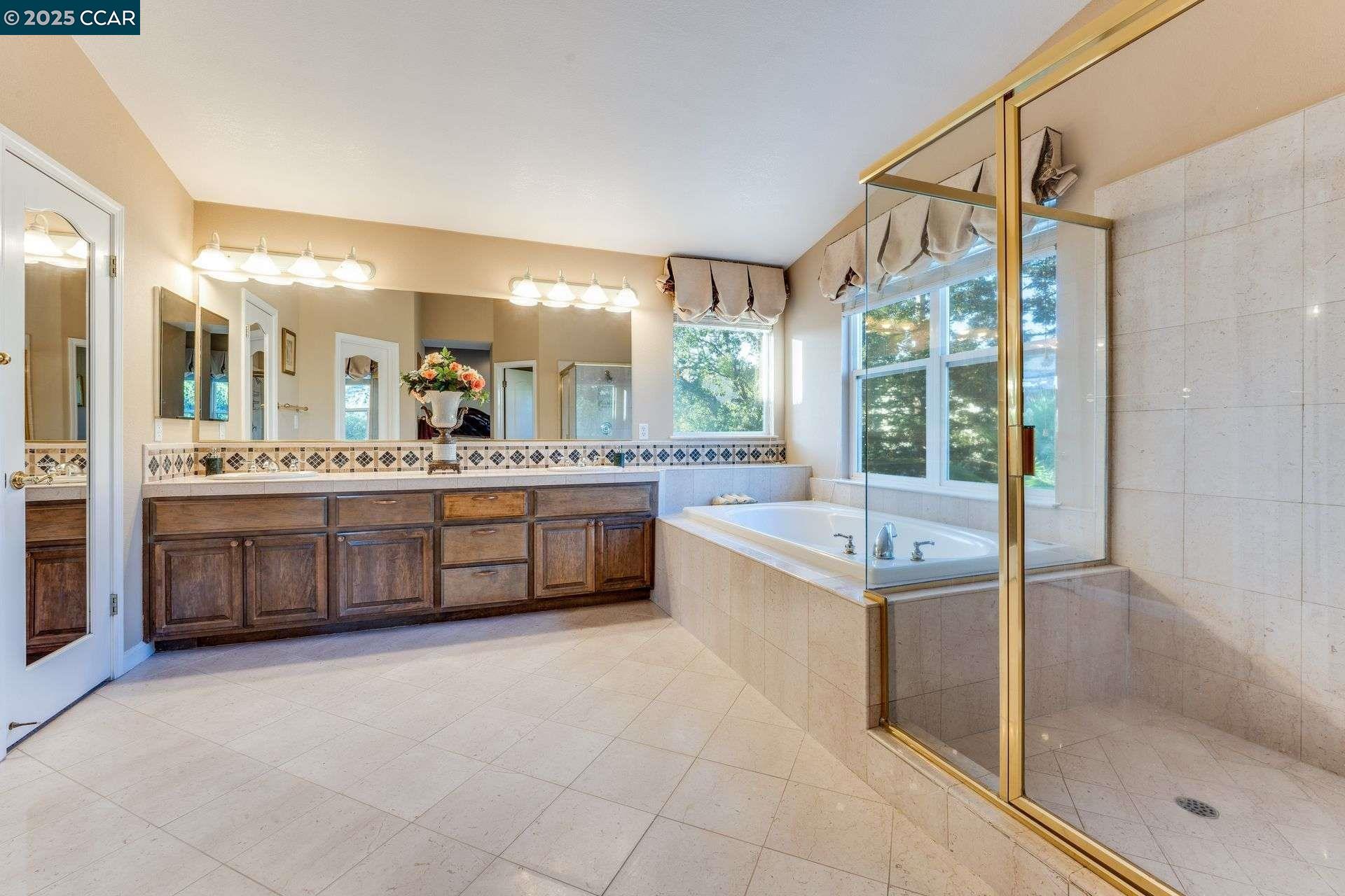 Detail Gallery Image 41 of 52 For 1105 Peacock Creek Drive, Clayton,  CA 94517 - 5 Beds | 3/1 Baths