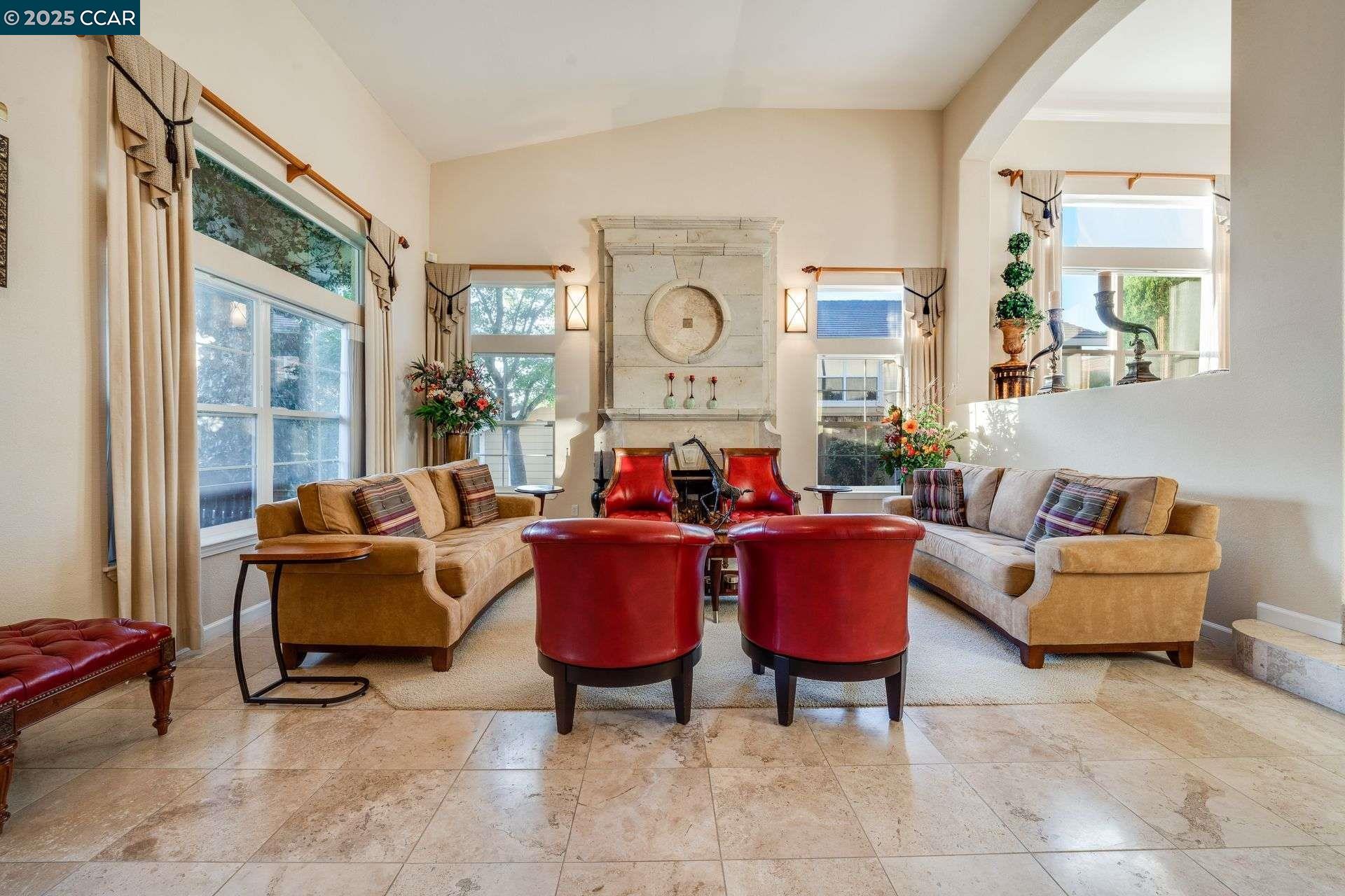 Detail Gallery Image 6 of 52 For 1105 Peacock Creek Drive, Clayton,  CA 94517 - 5 Beds | 3/1 Baths