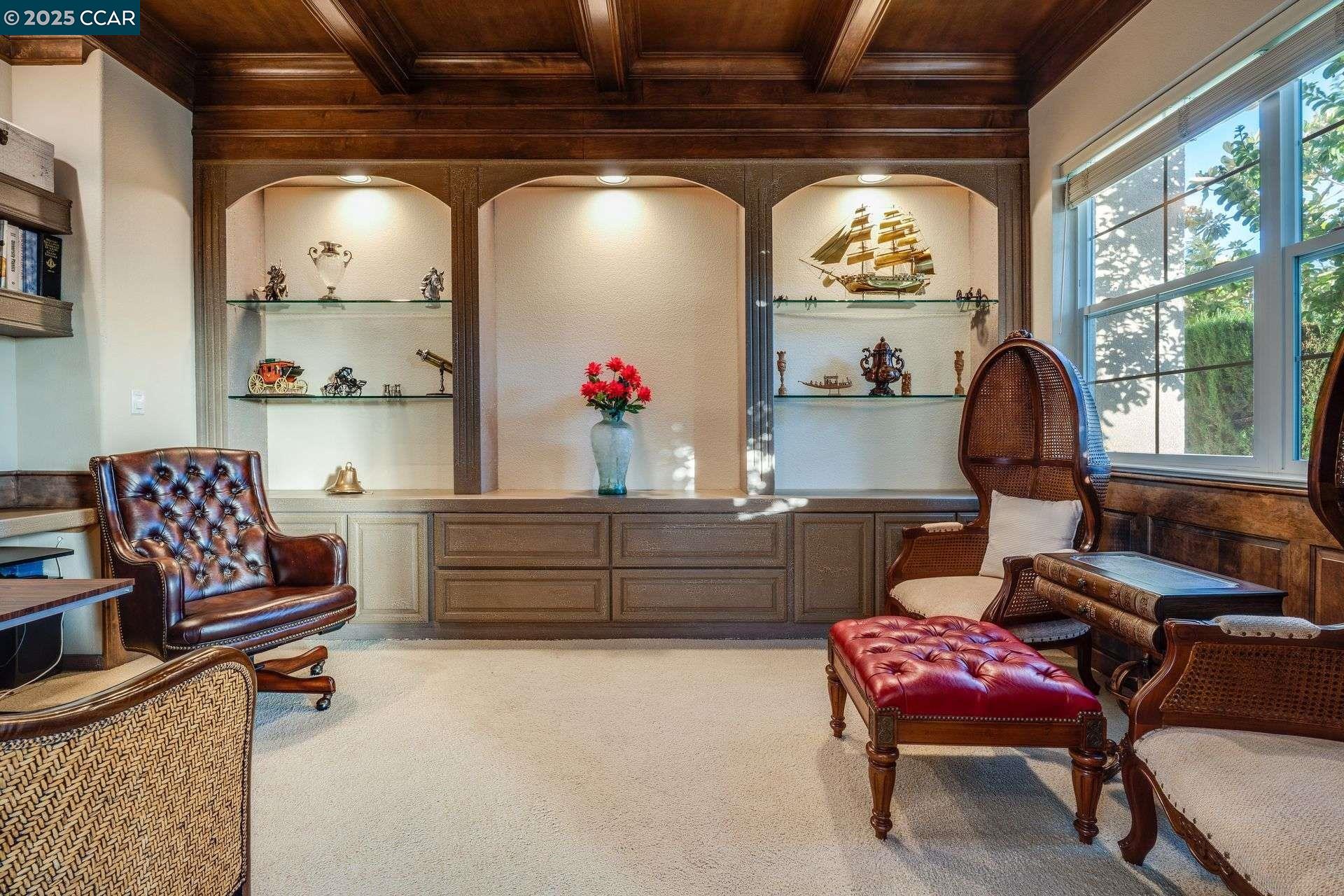 Detail Gallery Image 9 of 52 For 1105 Peacock Creek Drive, Clayton,  CA 94517 - 5 Beds | 3/1 Baths