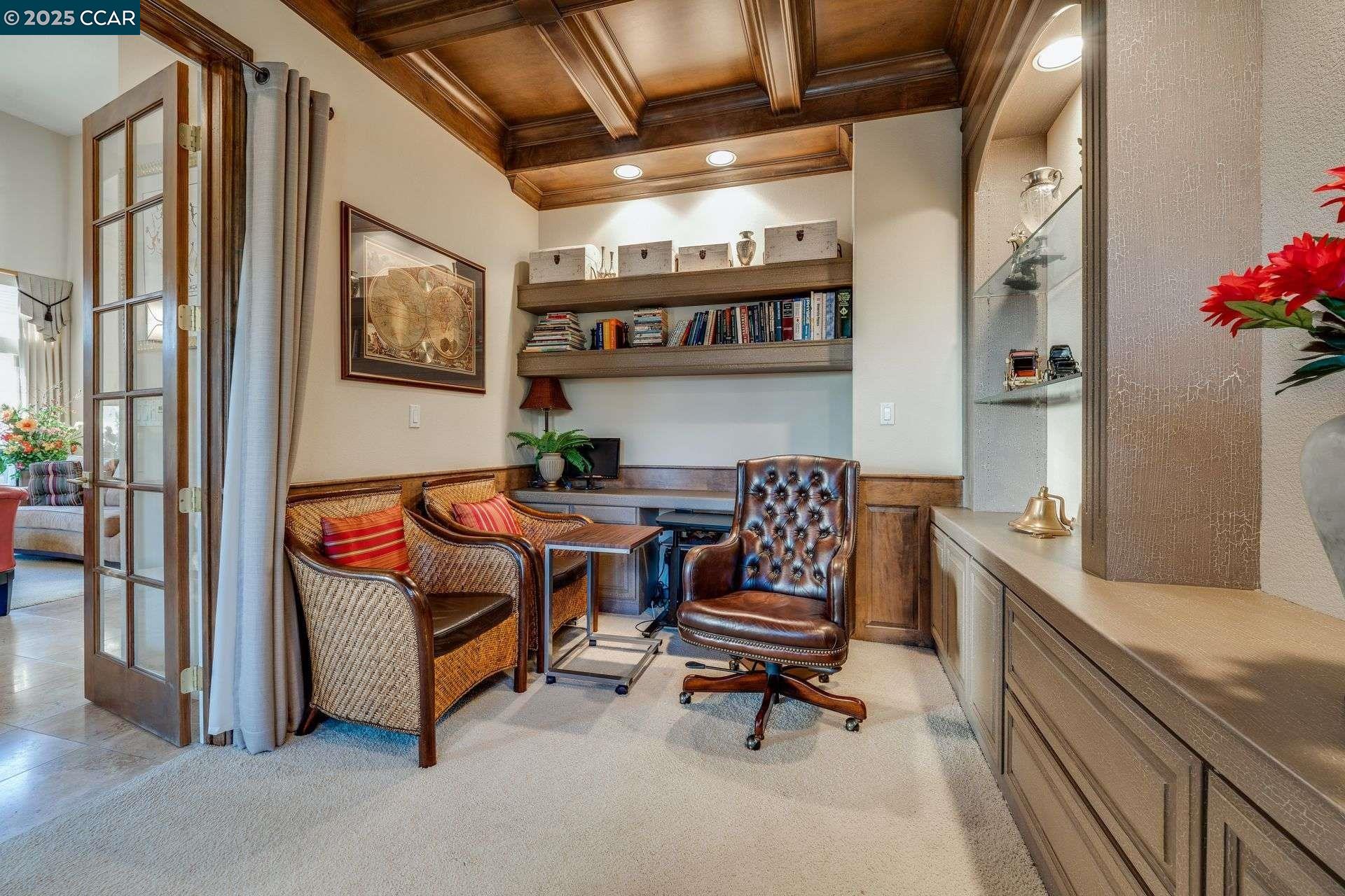 Detail Gallery Image 10 of 52 For 1105 Peacock Creek Drive, Clayton,  CA 94517 - 5 Beds | 3/1 Baths