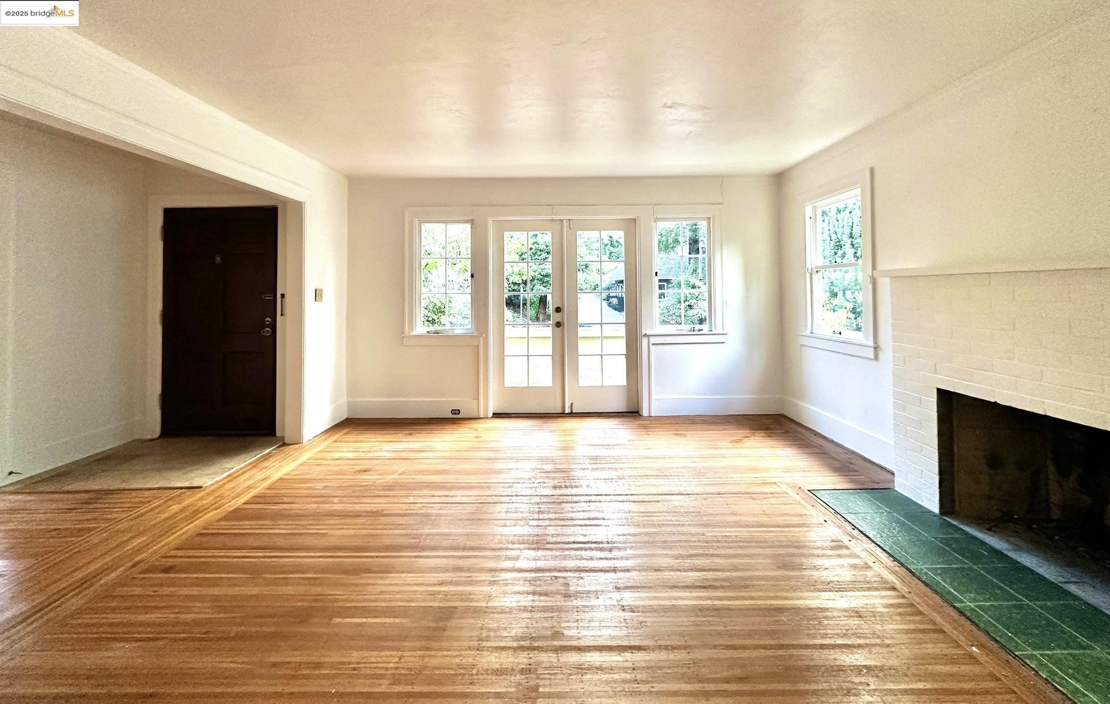 Detail Gallery Image 11 of 25 For 6014 La Salle Ave, Oakland,  CA 94611 - 3 Beds | 2 Baths