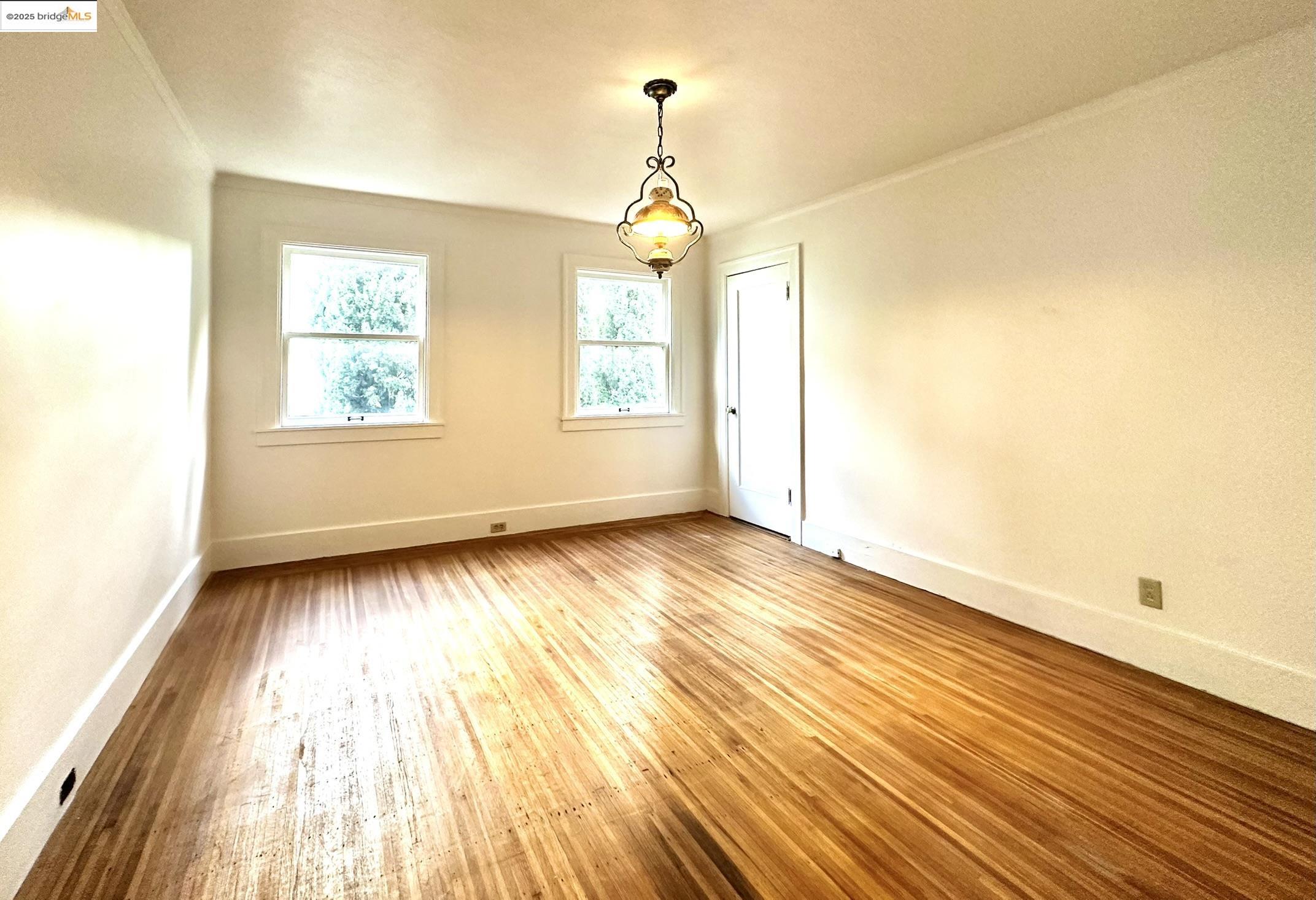 Detail Gallery Image 14 of 25 For 6014 La Salle Ave, Oakland,  CA 94611 - 3 Beds | 2 Baths