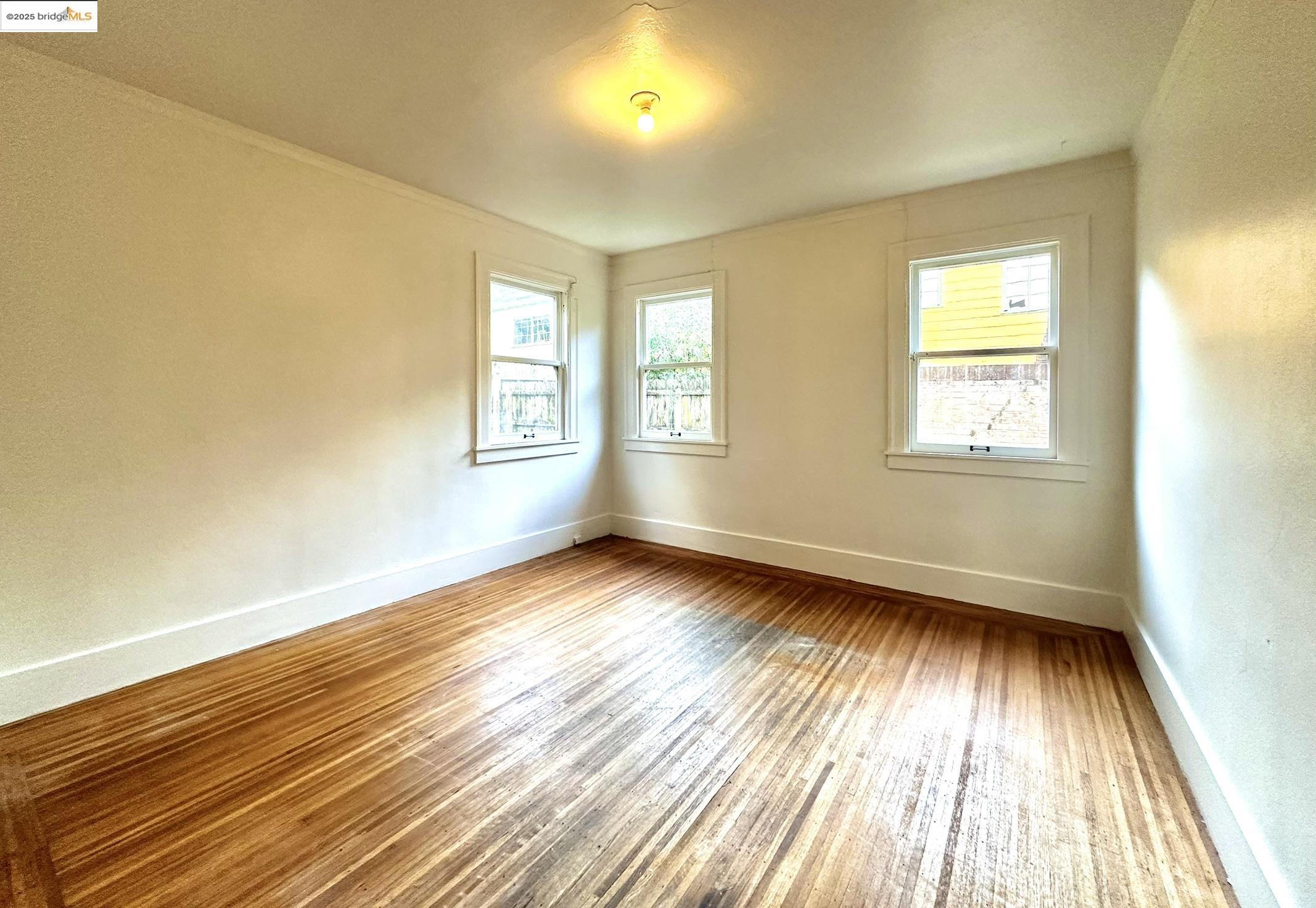 Detail Gallery Image 15 of 25 For 6014 La Salle Ave, Oakland,  CA 94611 - 3 Beds | 2 Baths