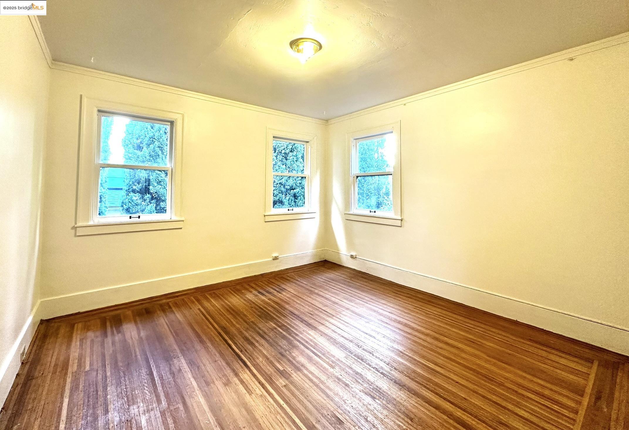 Detail Gallery Image 16 of 25 For 6014 La Salle Ave, Oakland,  CA 94611 - 3 Beds | 2 Baths