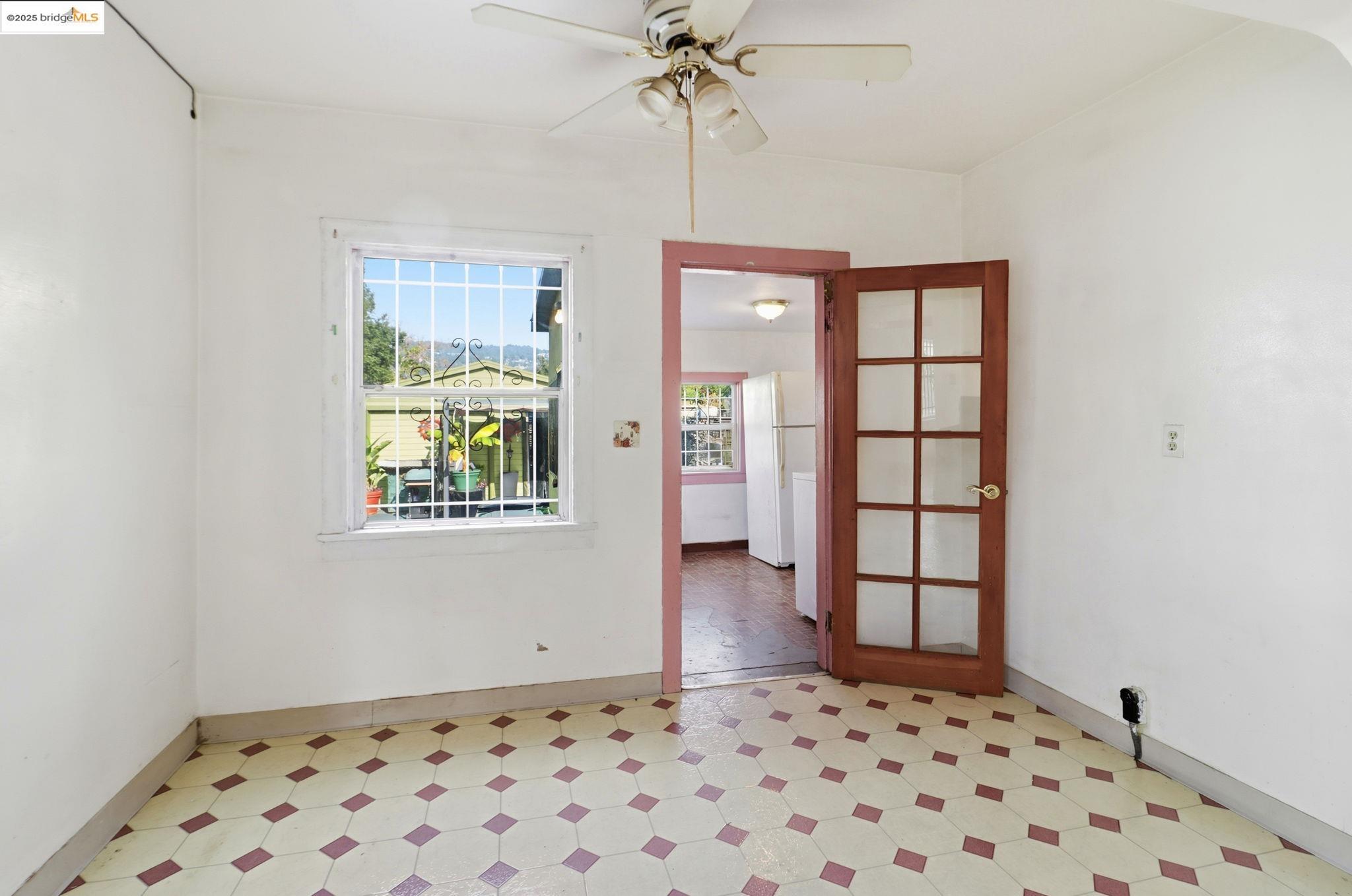 Detail Gallery Image 13 of 35 For 3632 Hageman Avenue, Oakland,  CA 94619 - 2 Beds | 1 Baths