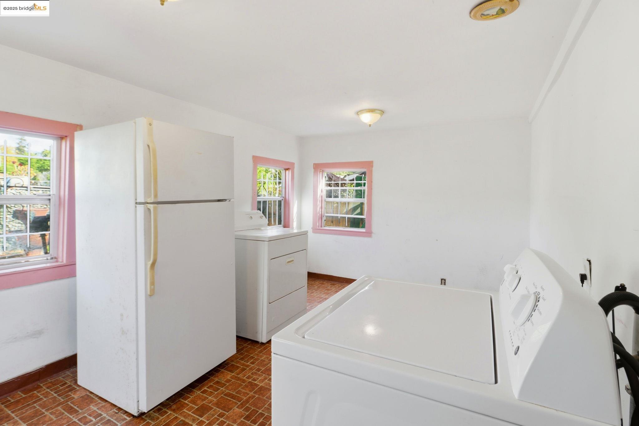 Detail Gallery Image 15 of 35 For 3632 Hageman Avenue, Oakland,  CA 94619 - 2 Beds | 1 Baths