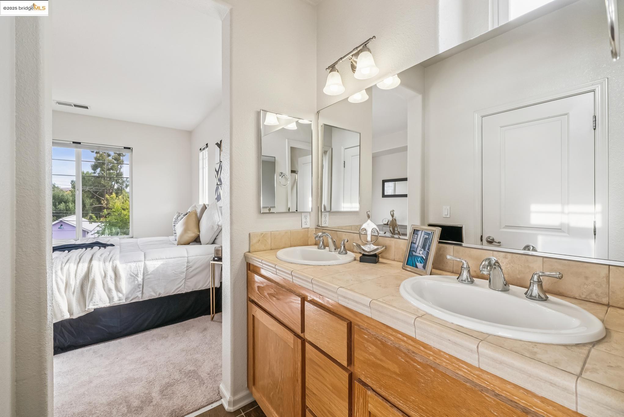 Detail Gallery Image 30 of 46 For 1861 Parkside Dr, Concord,  CA 94519 - 3 Beds | 2/1 Baths