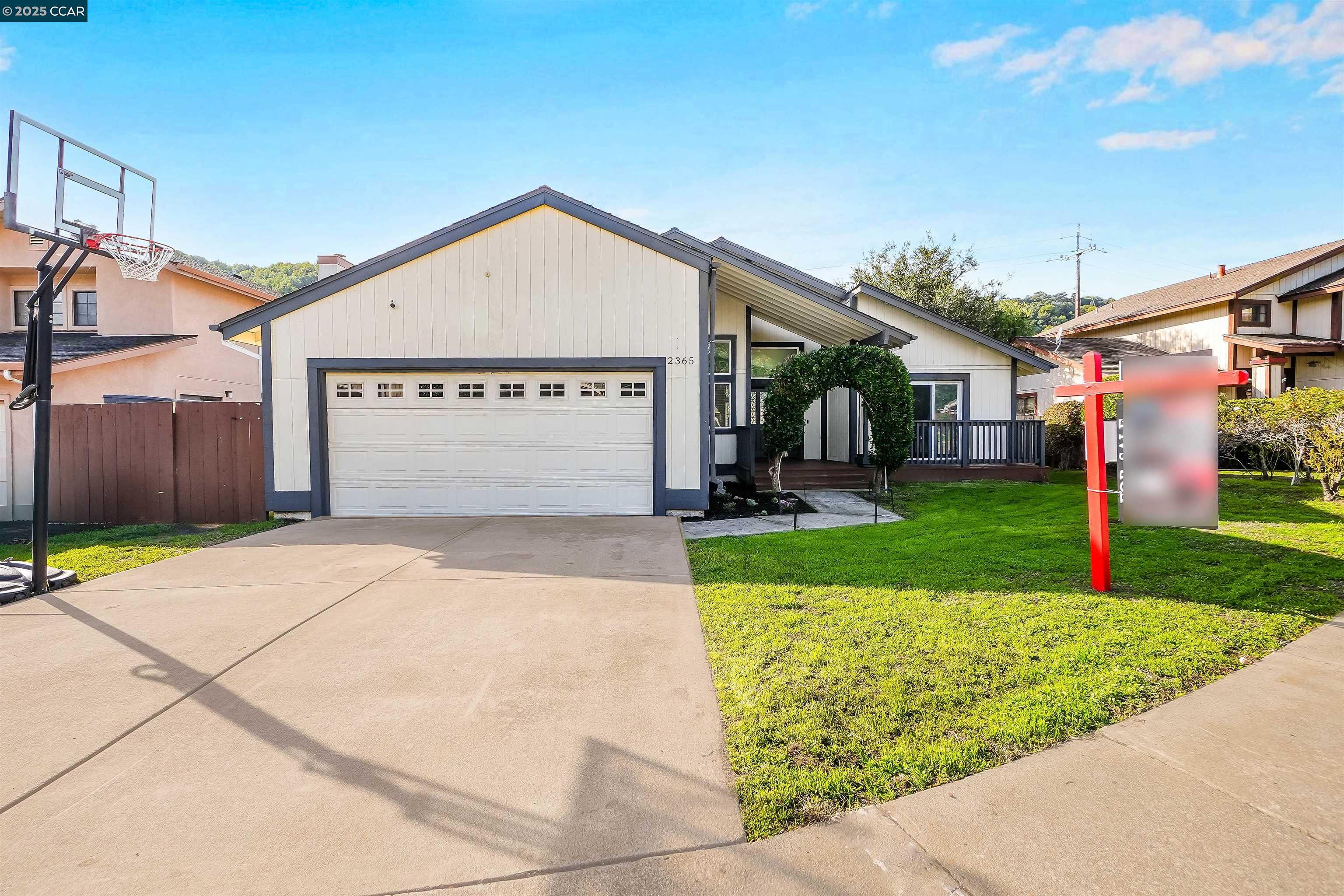 Detail Gallery Image 2 of 53 For 2365 Martinez Ct, Pinole,  CA 94564 - 3 Beds | 2 Baths