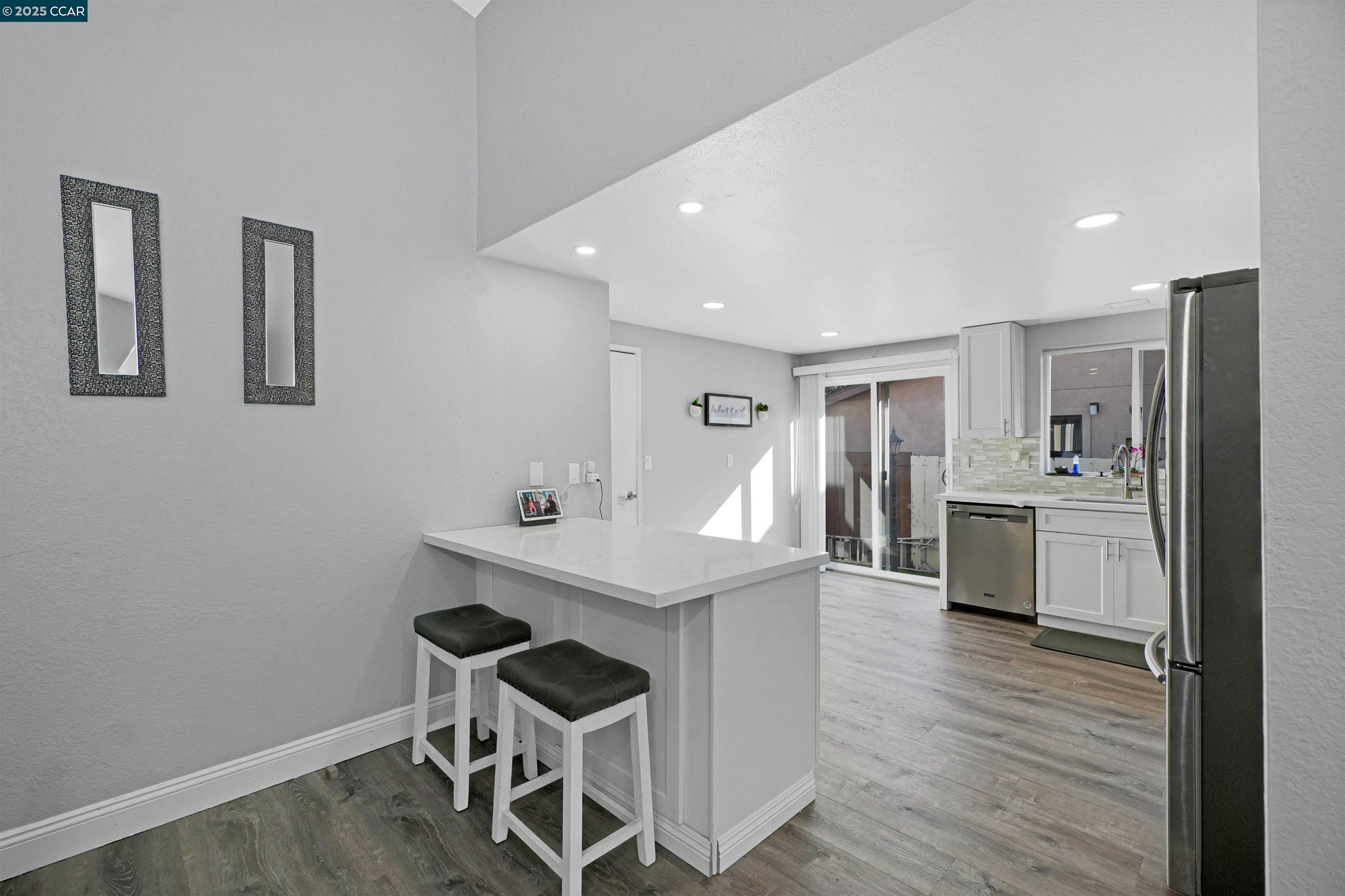 Detail Gallery Image 20 of 53 For 2365 Martinez Ct, Pinole,  CA 94564 - 3 Beds | 2 Baths