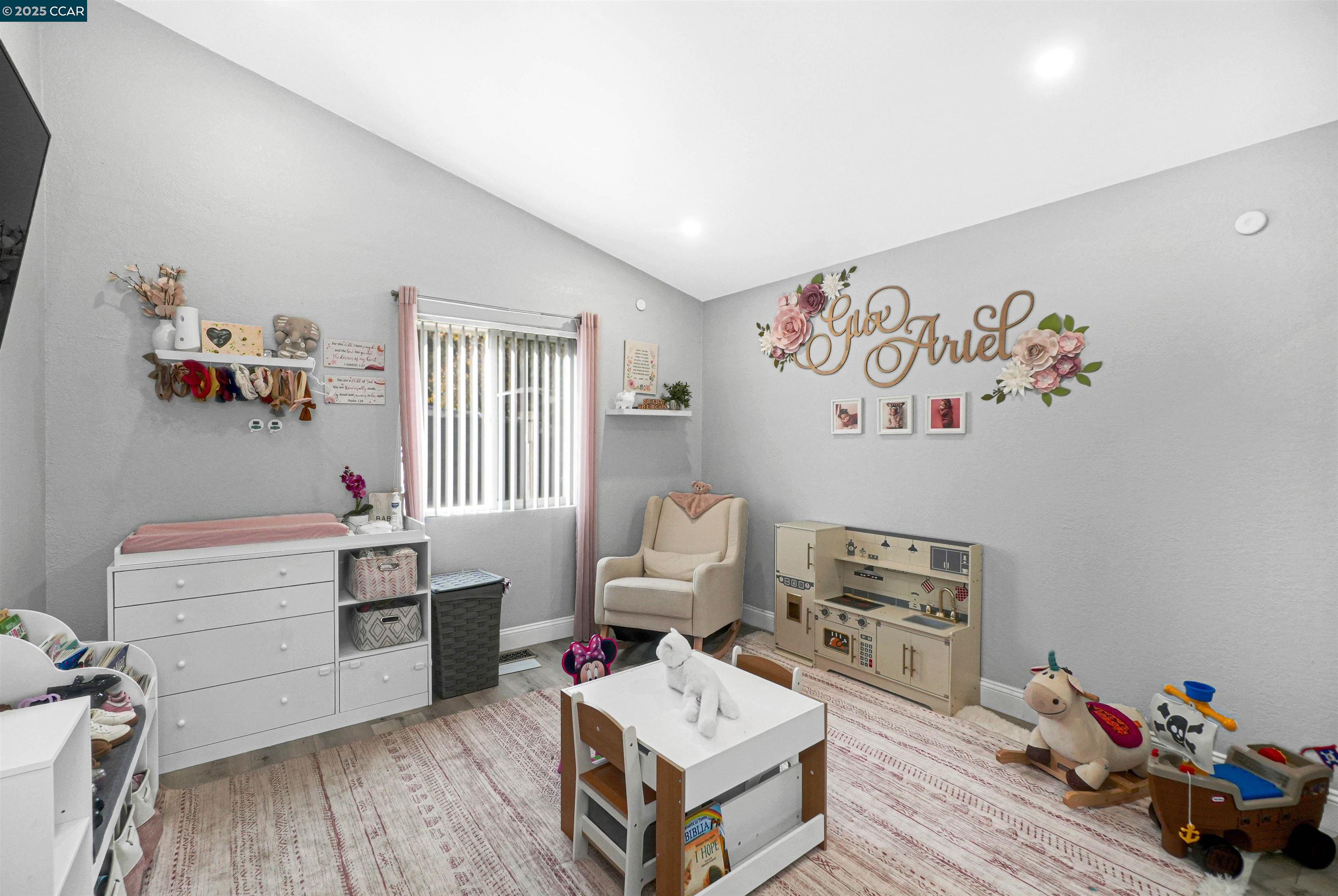 Detail Gallery Image 26 of 53 For 2365 Martinez Ct, Pinole,  CA 94564 - 3 Beds | 2 Baths