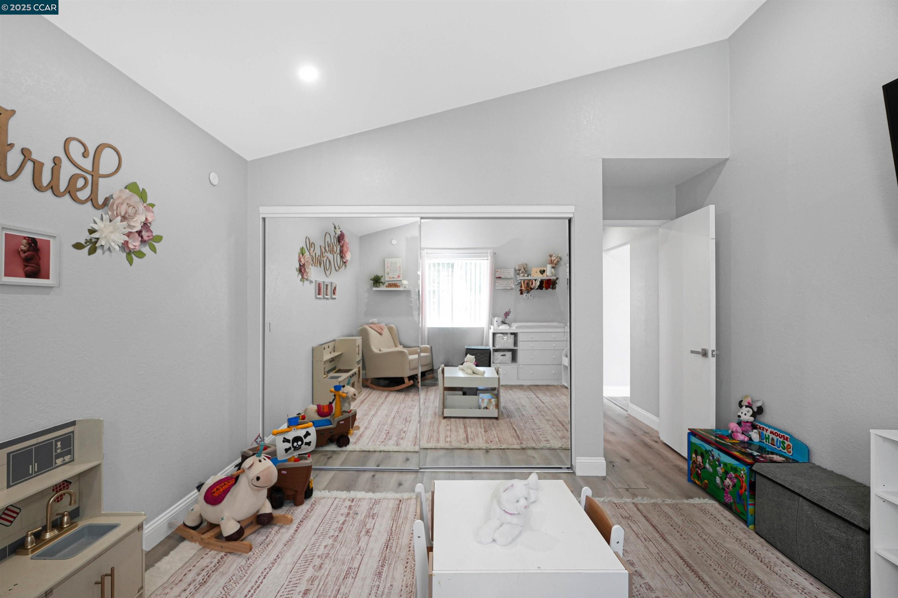 Detail Gallery Image 27 of 53 For 2365 Martinez Ct, Pinole,  CA 94564 - 3 Beds | 2 Baths