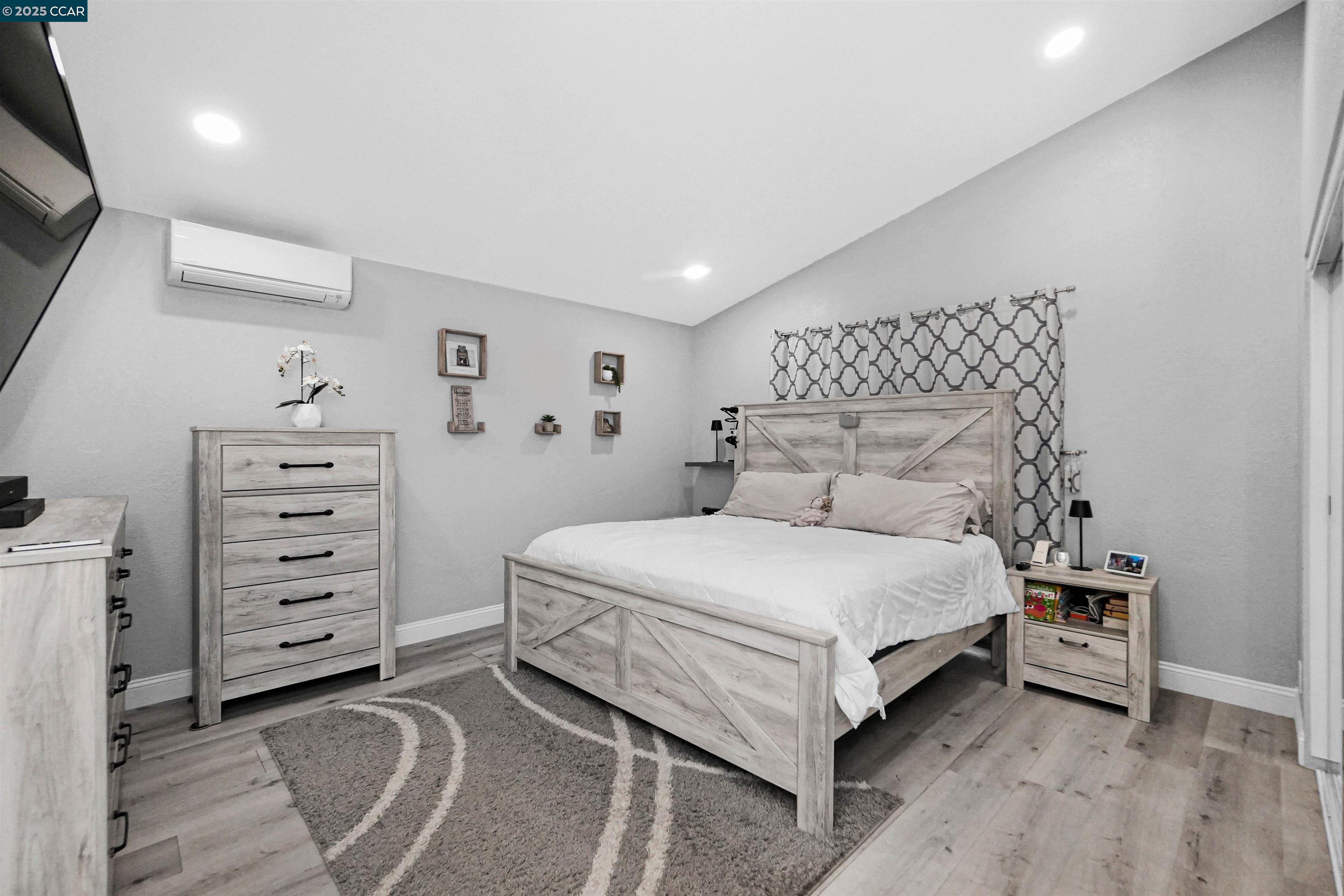 Detail Gallery Image 31 of 53 For 2365 Martinez Ct, Pinole,  CA 94564 - 3 Beds | 2 Baths