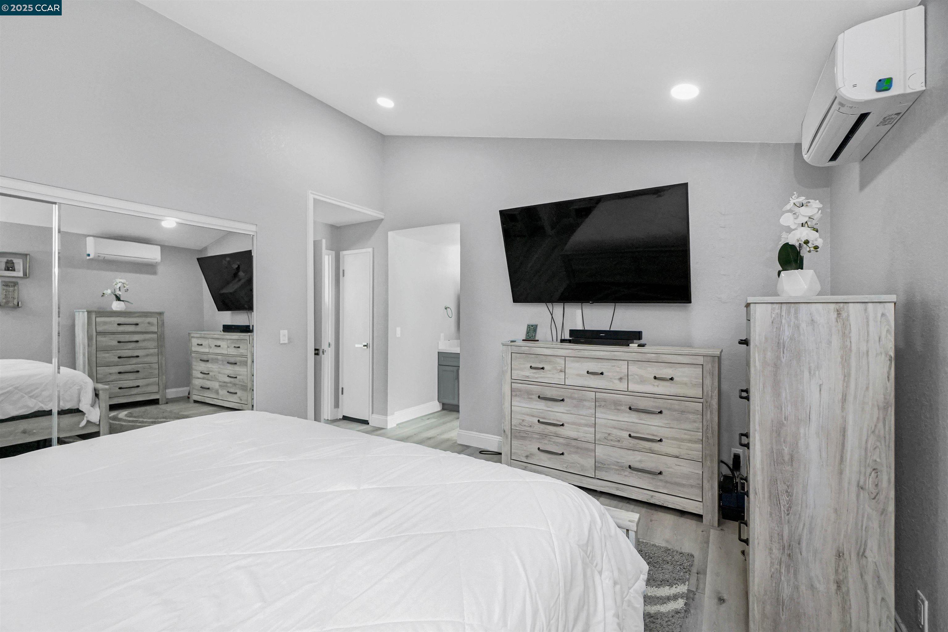 Detail Gallery Image 32 of 53 For 2365 Martinez Ct, Pinole,  CA 94564 - 3 Beds | 2 Baths