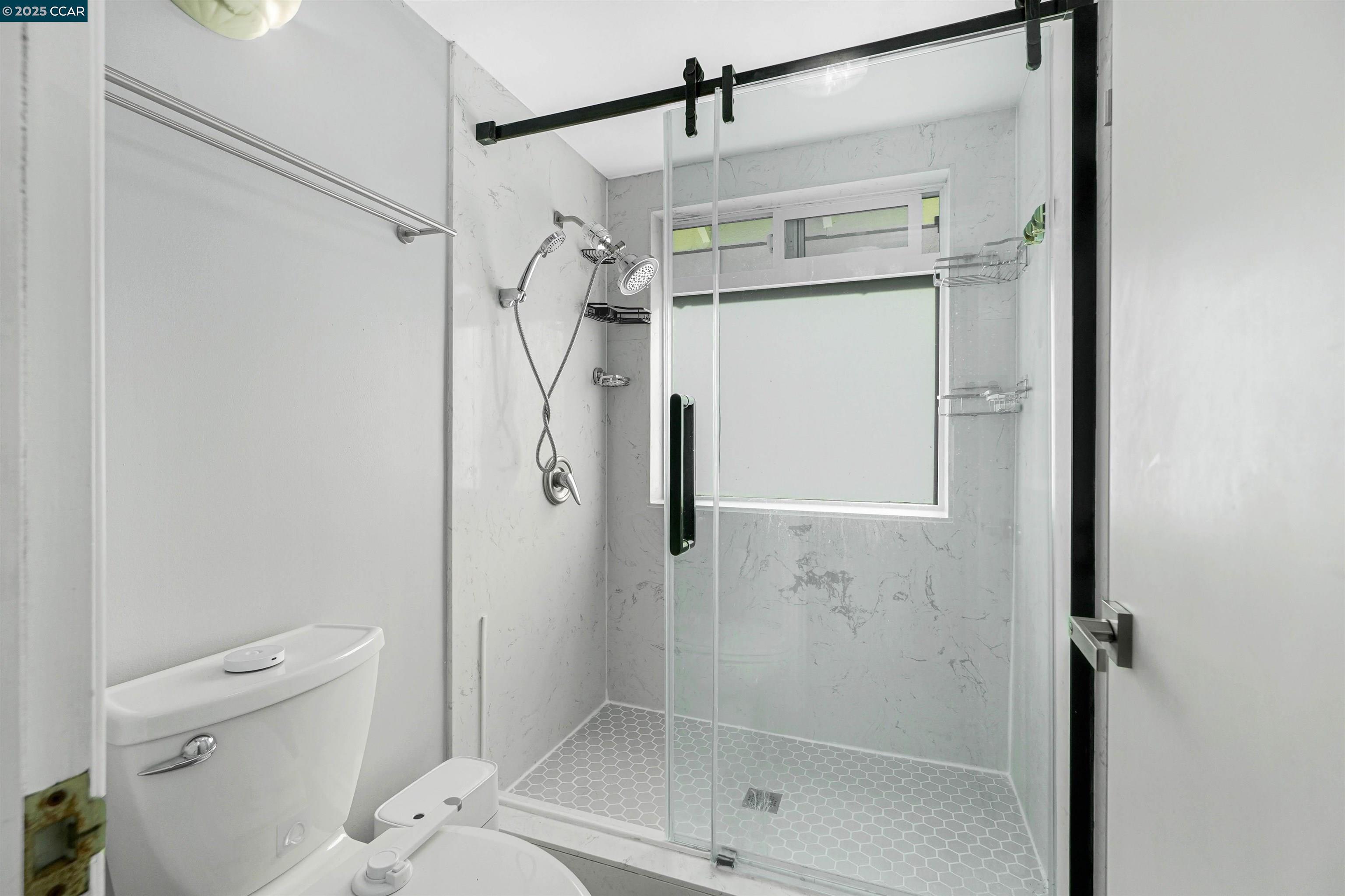 Detail Gallery Image 36 of 53 For 2365 Martinez Ct, Pinole,  CA 94564 - 3 Beds | 2 Baths