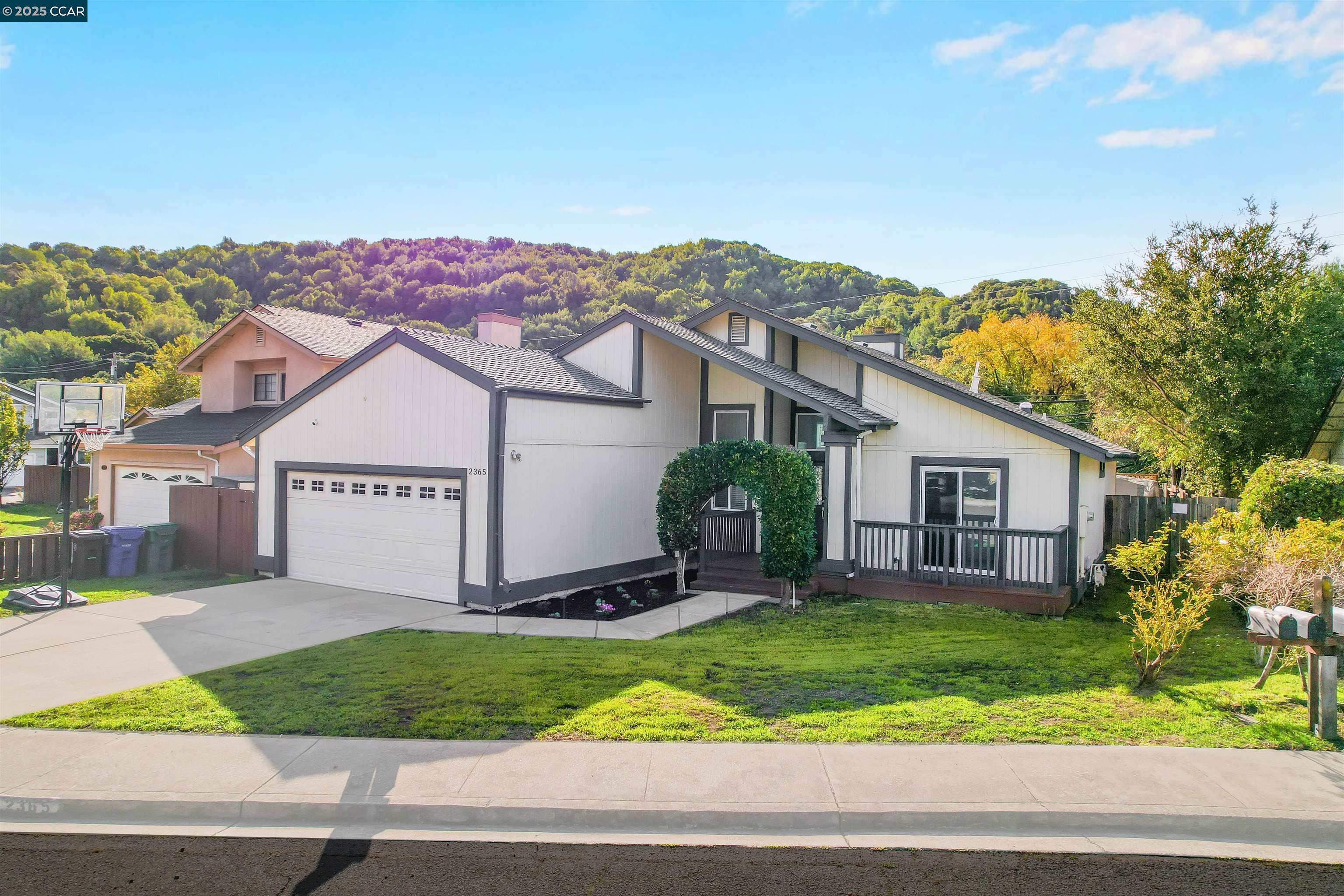 Detail Gallery Image 45 of 53 For 2365 Martinez Ct, Pinole,  CA 94564 - 3 Beds | 2 Baths