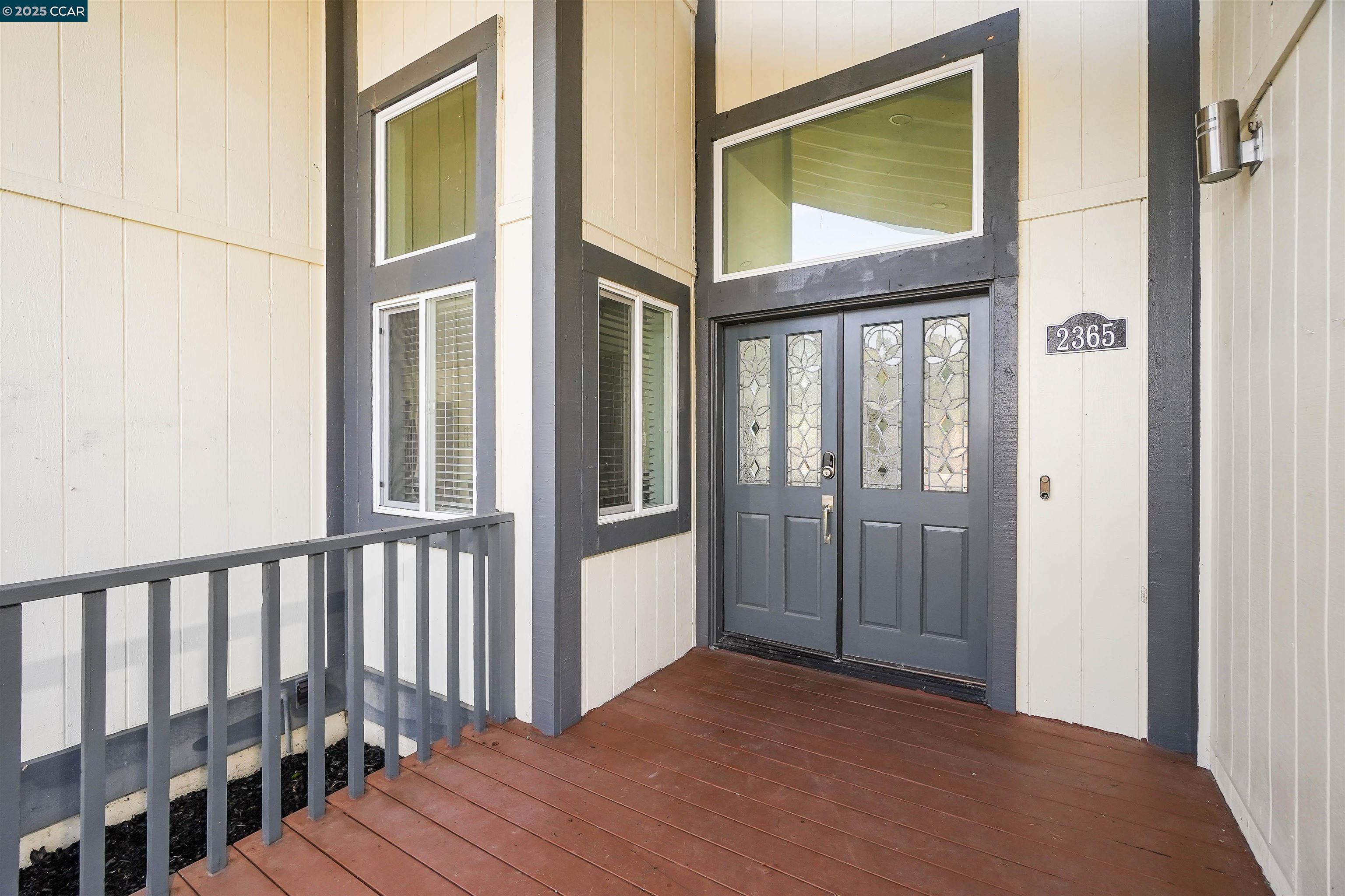 Detail Gallery Image 7 of 53 For 2365 Martinez Ct, Pinole,  CA 94564 - 3 Beds | 2 Baths