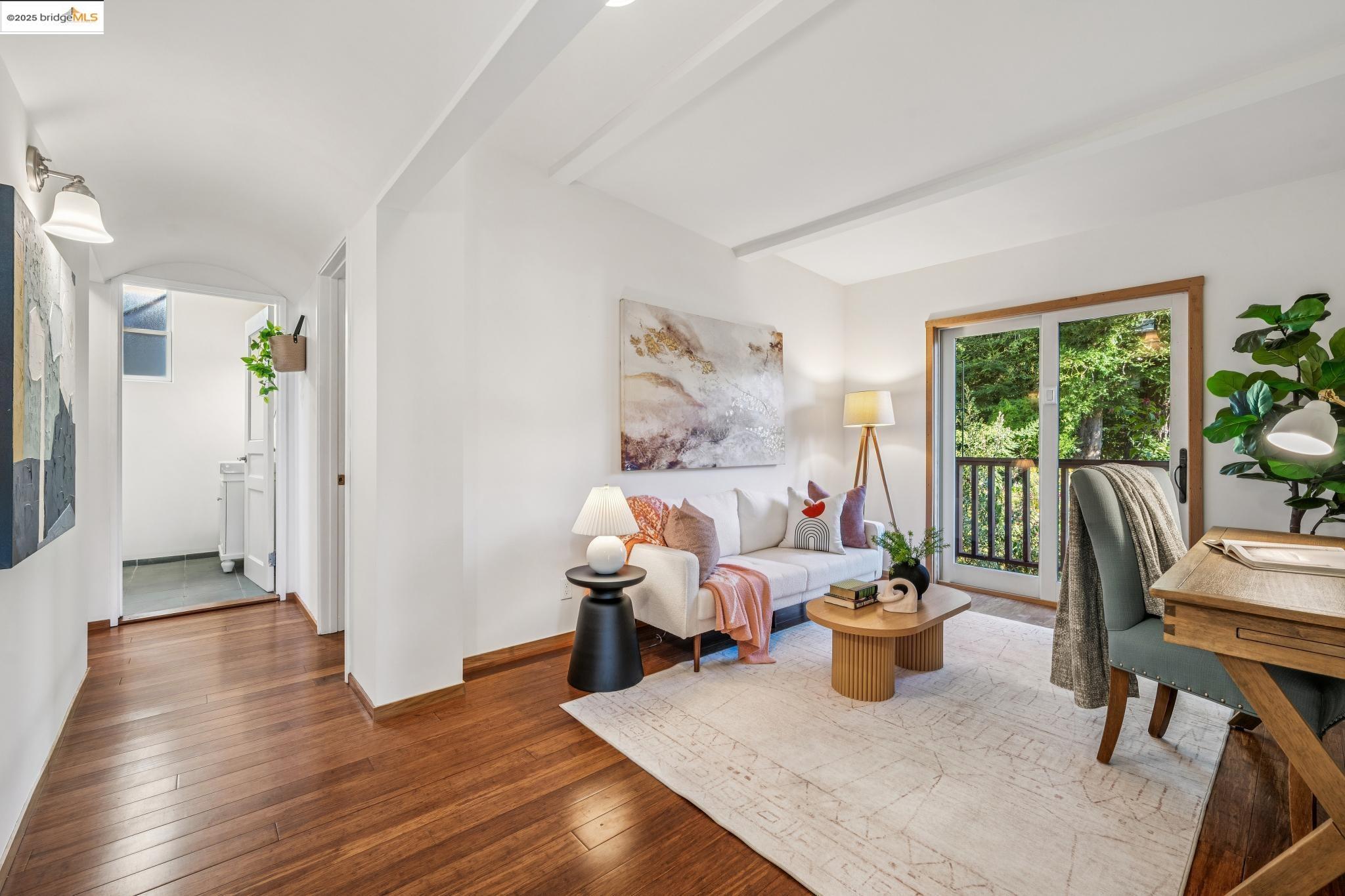 Detail Gallery Image 18 of 60 For 1005 Miller Ave, Berkeley,  CA 94708 - 4 Beds | 3 Baths