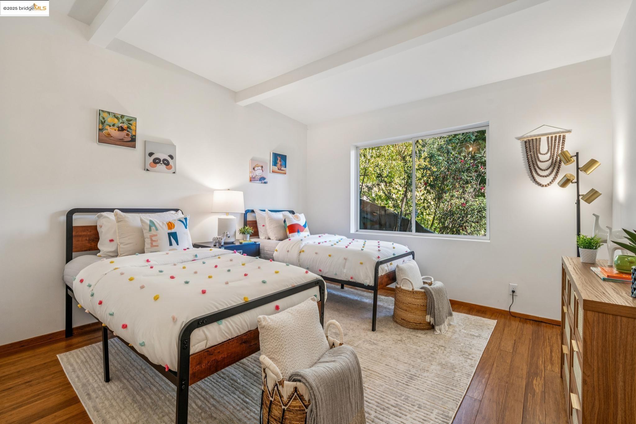 Detail Gallery Image 21 of 60 For 1005 Miller Ave, Berkeley,  CA 94708 - 4 Beds | 3 Baths