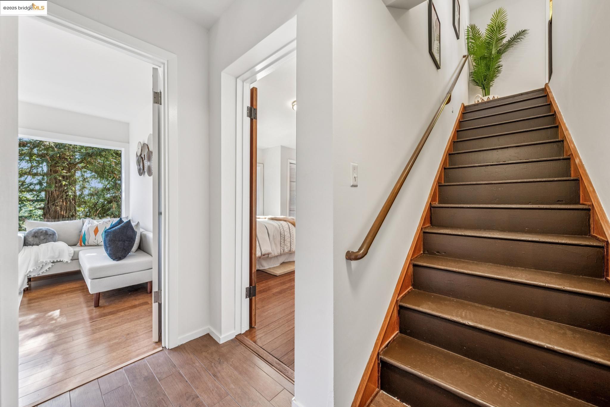 Detail Gallery Image 28 of 60 For 1005 Miller Ave, Berkeley,  CA 94708 - 4 Beds | 3 Baths