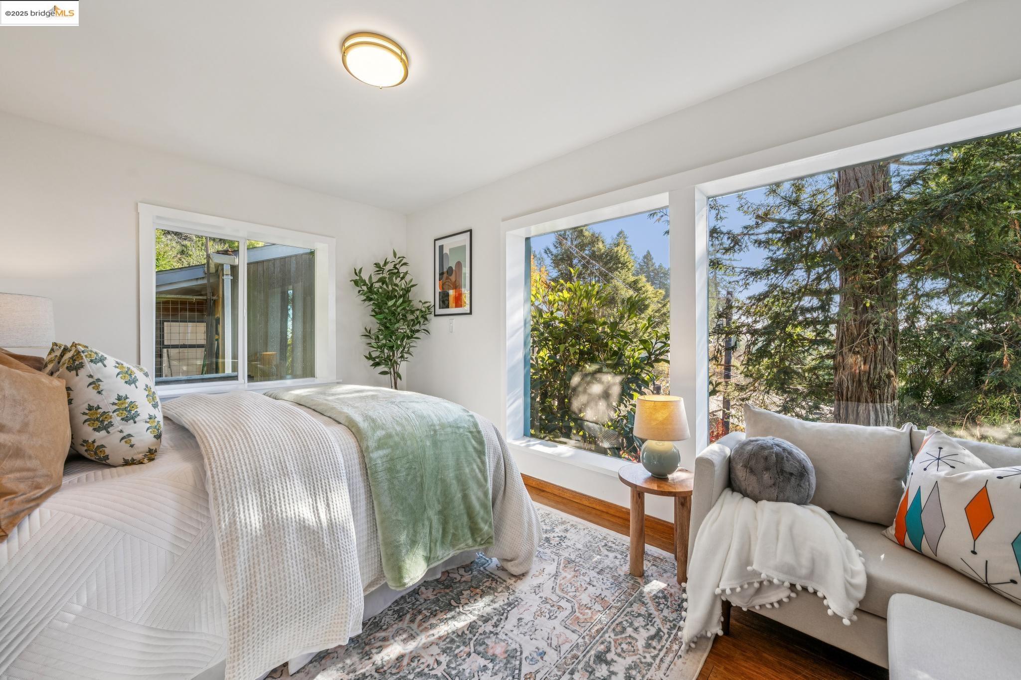 Detail Gallery Image 31 of 60 For 1005 Miller Ave, Berkeley,  CA 94708 - 4 Beds | 3 Baths