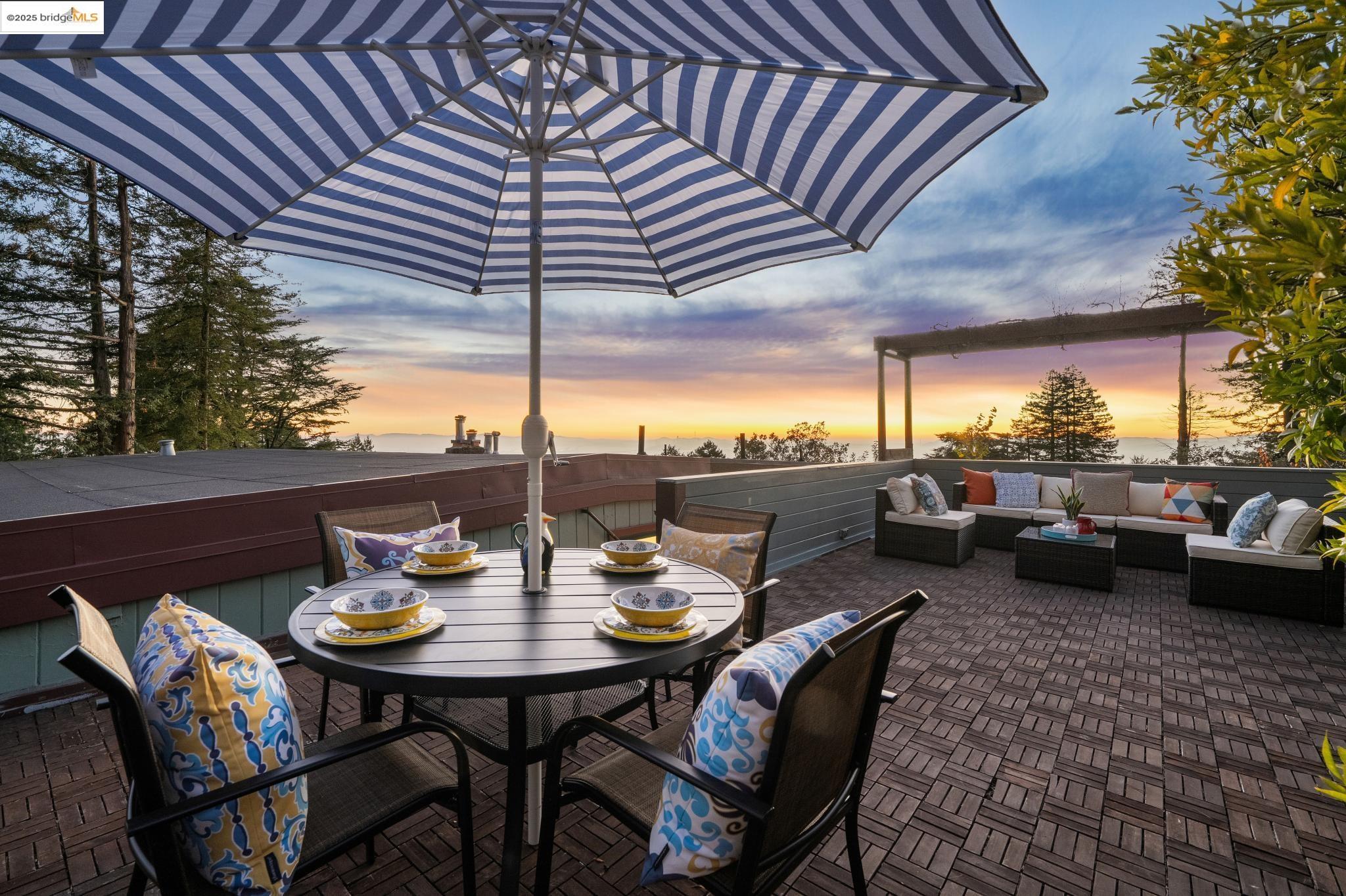 Detail Gallery Image 47 of 60 For 1005 Miller Ave, Berkeley,  CA 94708 - 4 Beds | 3 Baths