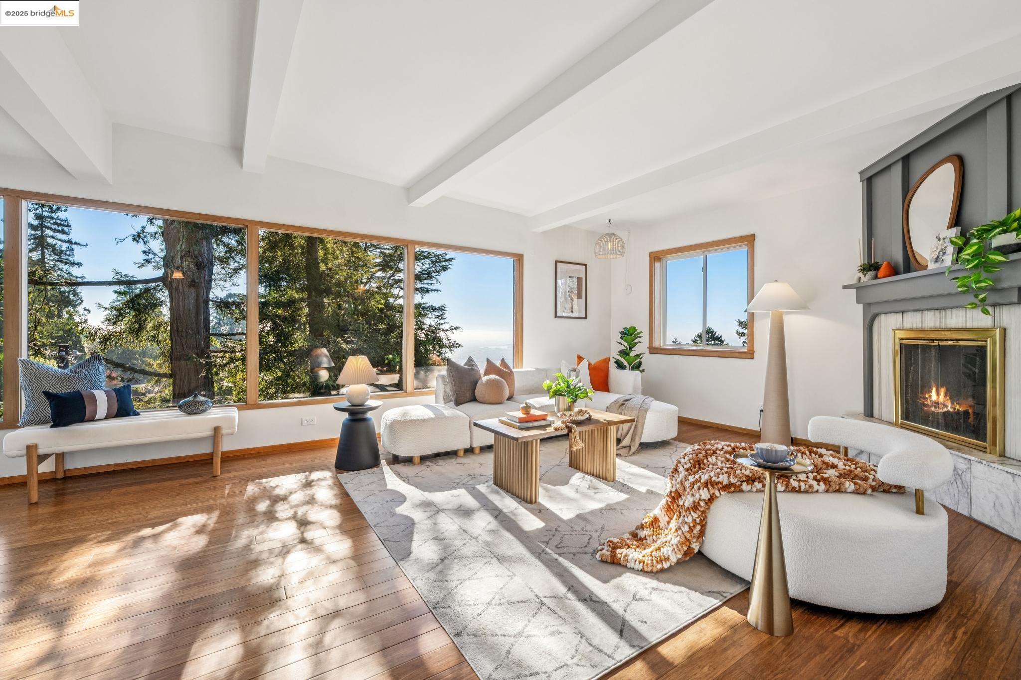 Detail Gallery Image 6 of 60 For 1005 Miller Ave, Berkeley,  CA 94708 - 4 Beds | 3 Baths