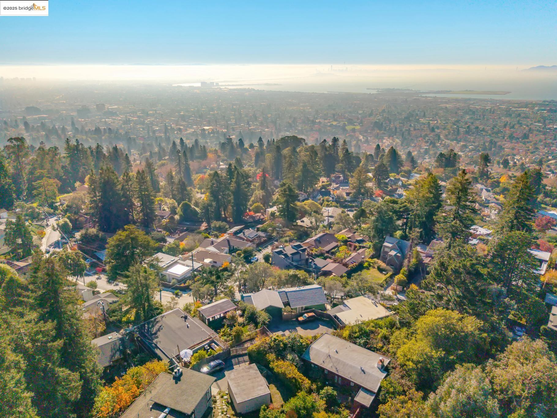 Detail Gallery Image 58 of 60 For 1005 Miller Ave, Berkeley,  CA 94708 - 4 Beds | 3 Baths