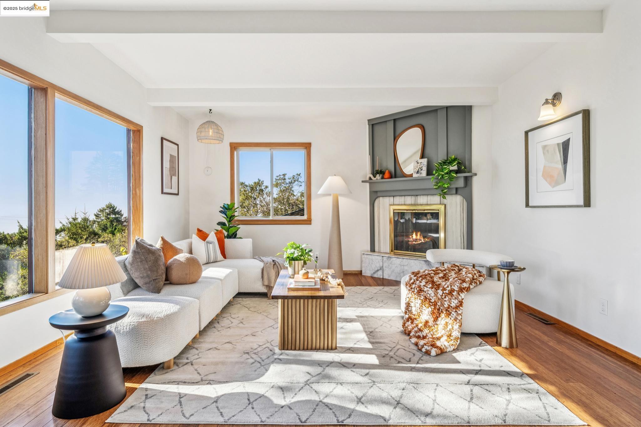 Detail Gallery Image 9 of 60 For 1005 Miller Ave, Berkeley,  CA 94708 - 4 Beds | 3 Baths