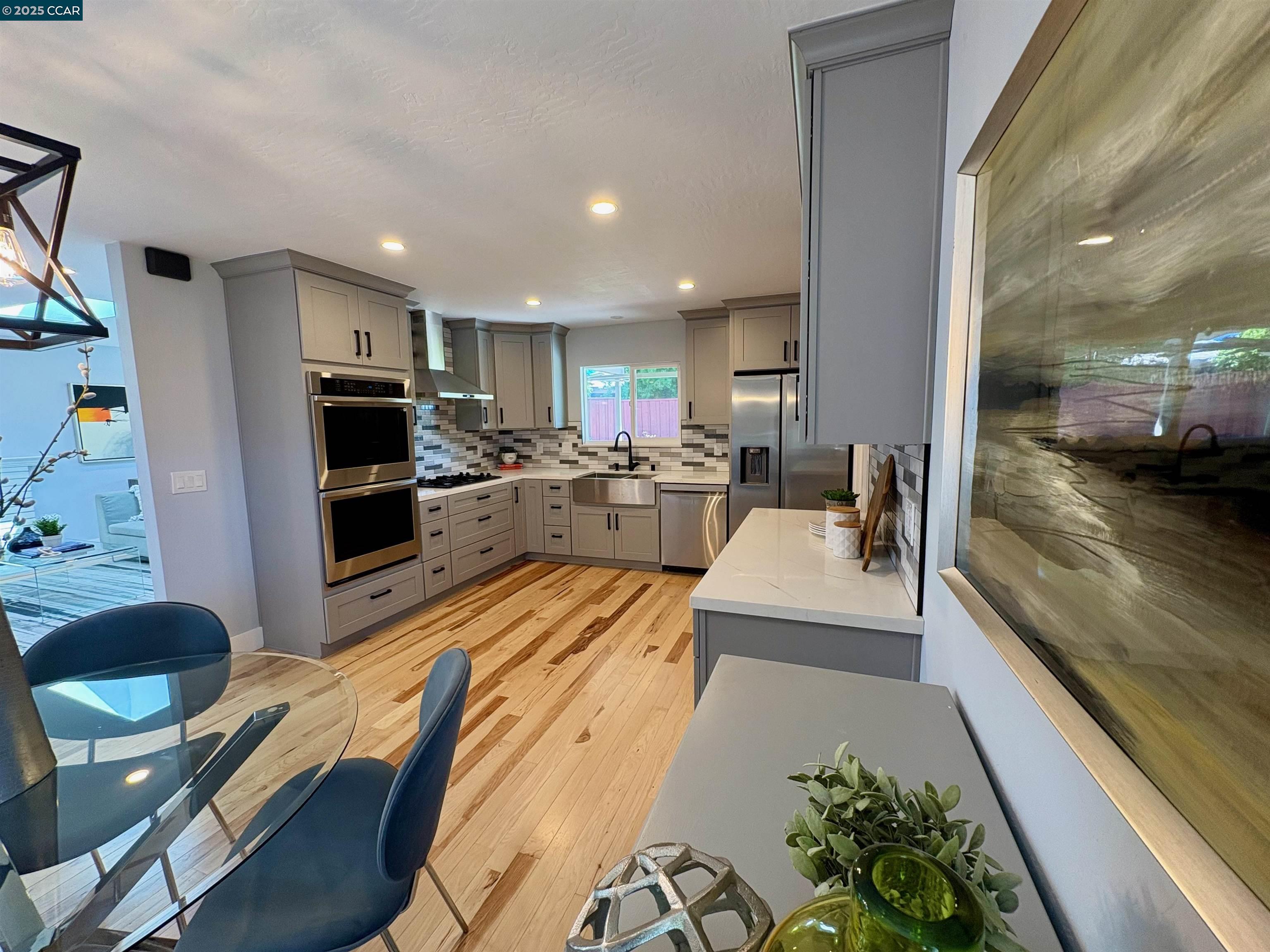 Detail Gallery Image 4 of 18 For 1472 Fairhaven Court, San Jose,  CA 95118 - 3 Beds | 2 Baths