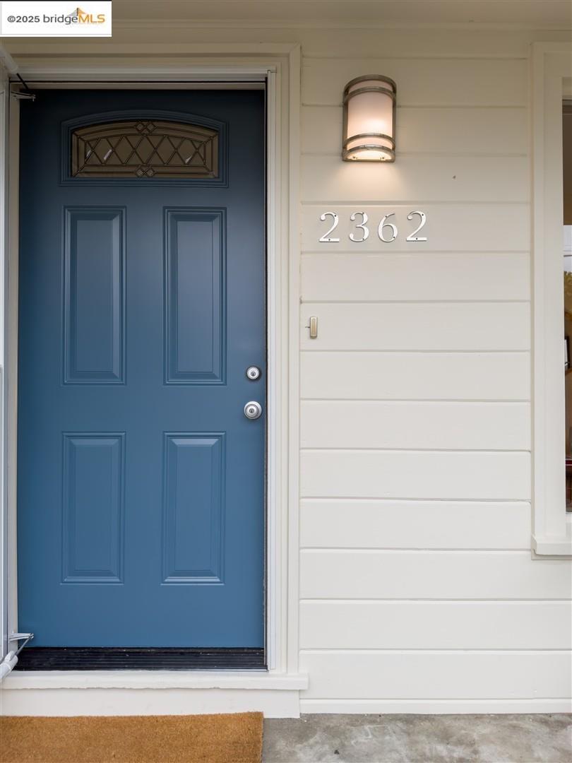 Detail Gallery Image 3 of 29 For 2362 Roosevelt Ave, Richmond,  CA 94804 - 2 Beds | 1 Baths