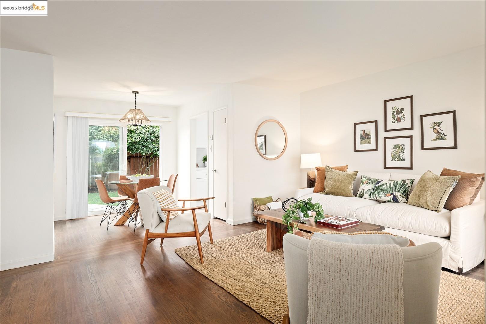 Detail Gallery Image 6 of 29 For 2362 Roosevelt Ave, Richmond,  CA 94804 - 2 Beds | 1 Baths